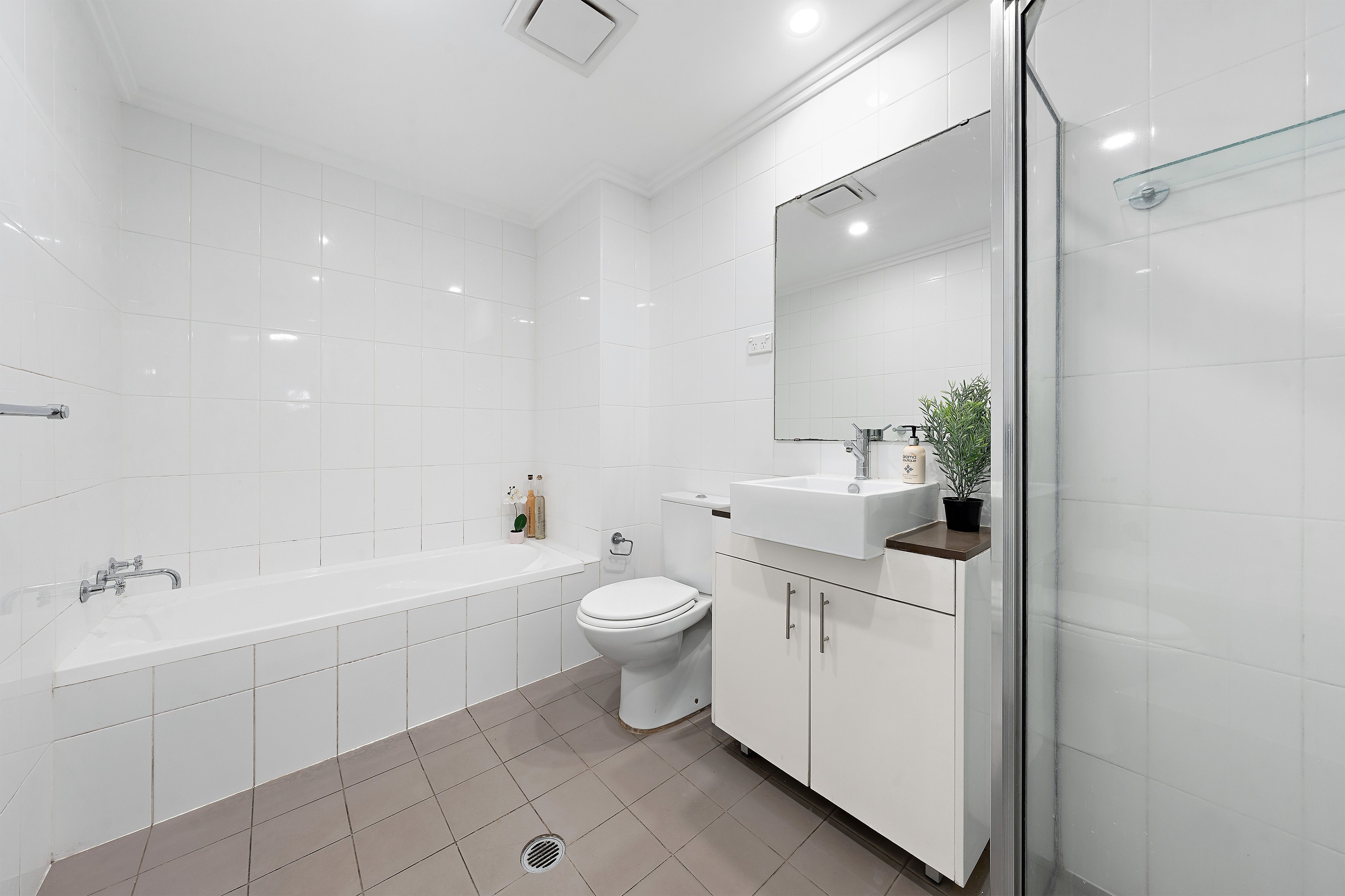 18/524-542 Pacific Highway — photo 8 of 9