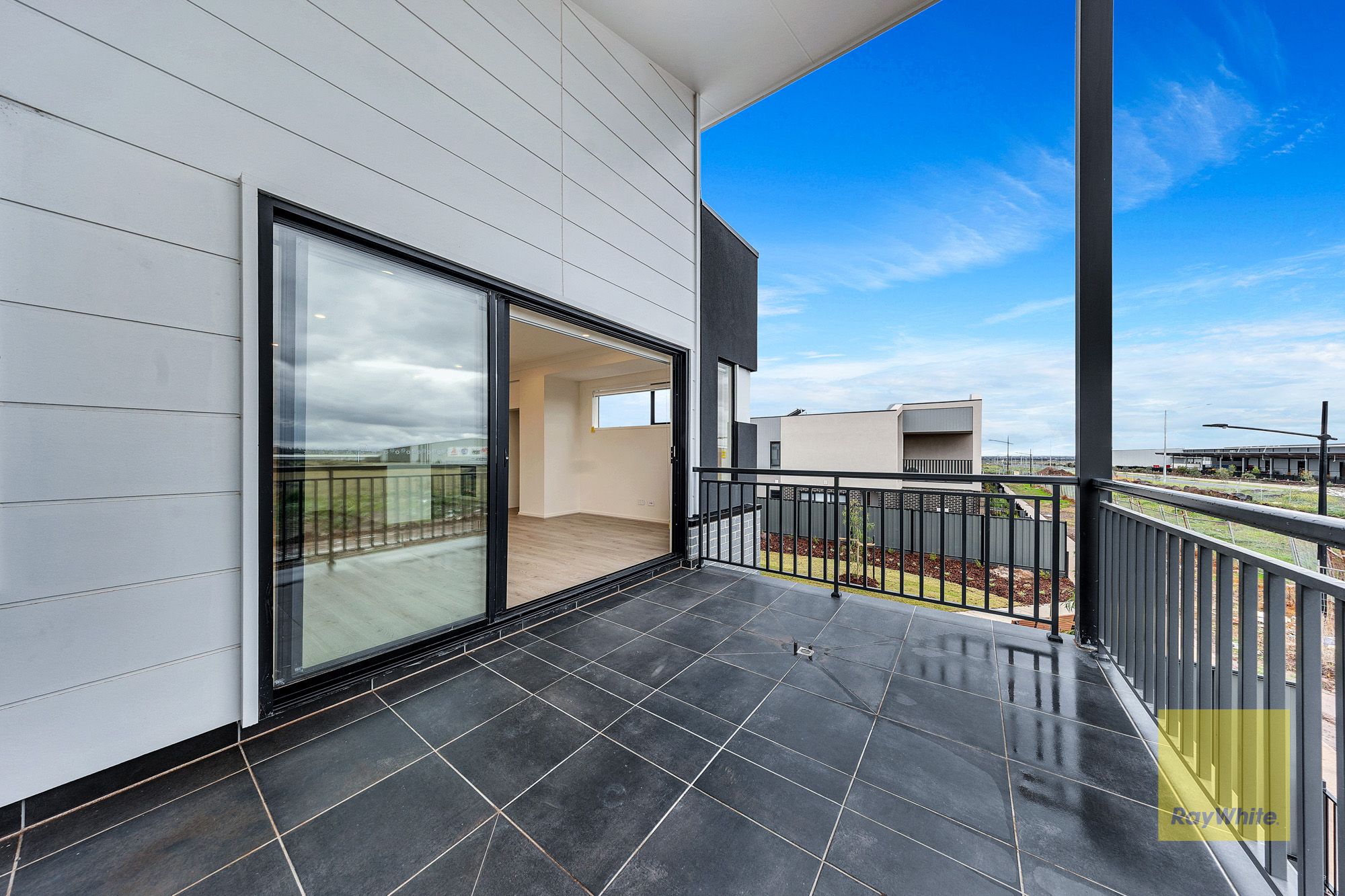 45 Messara Walk — photo 18 of 23