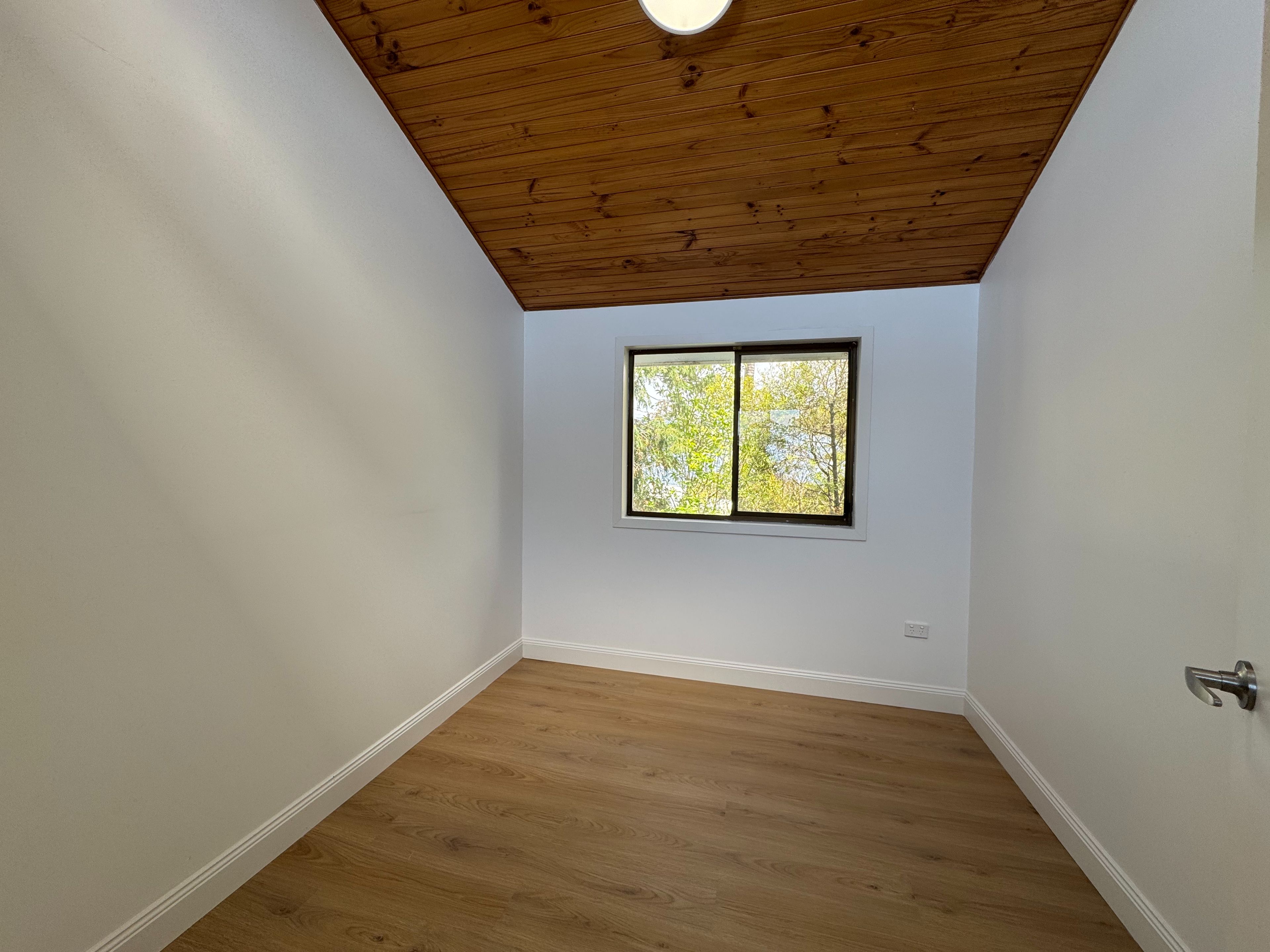 56 Watts Road — photo 17 of 20