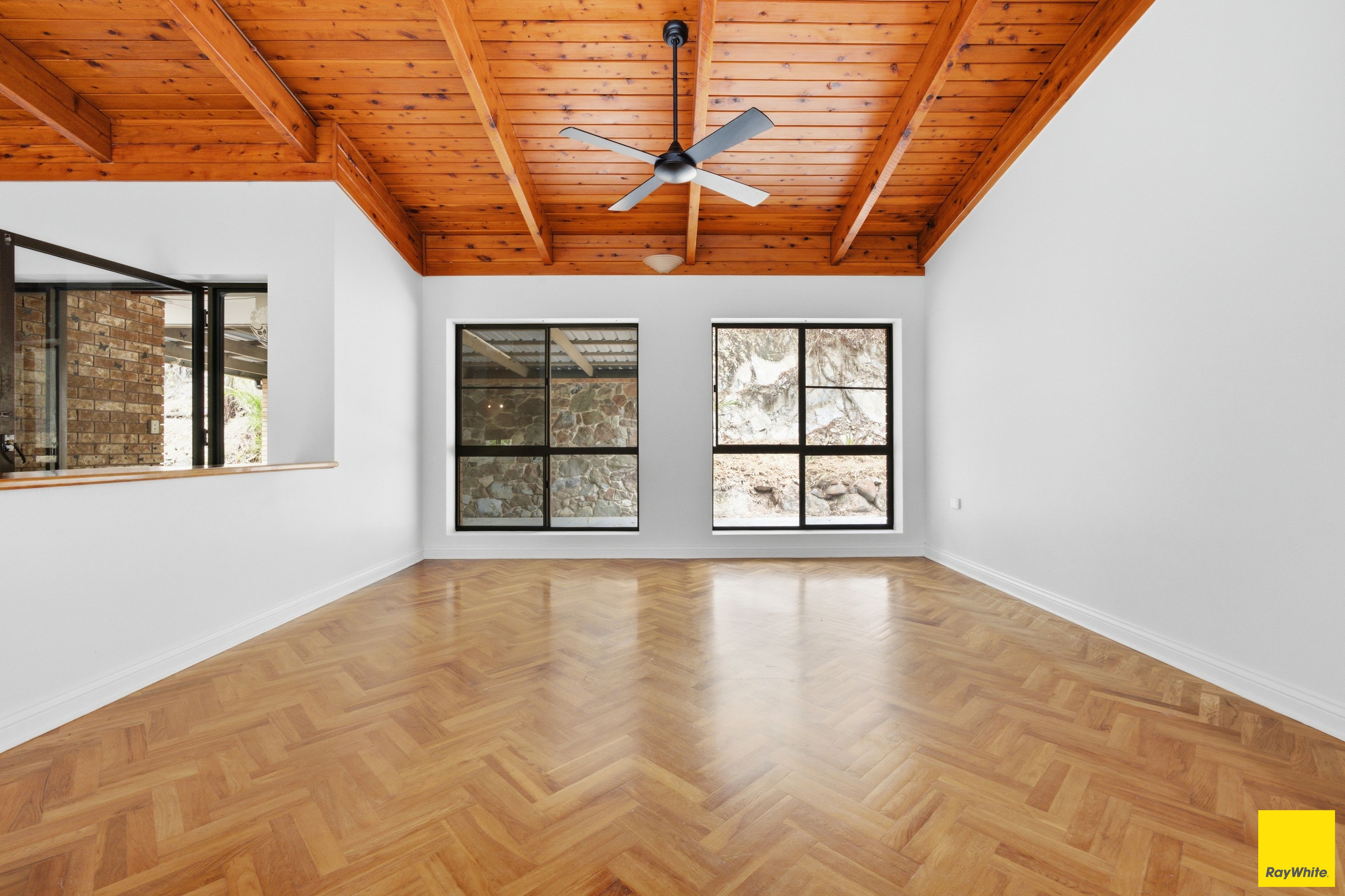 52 Forest Close — photo 13 of 30
