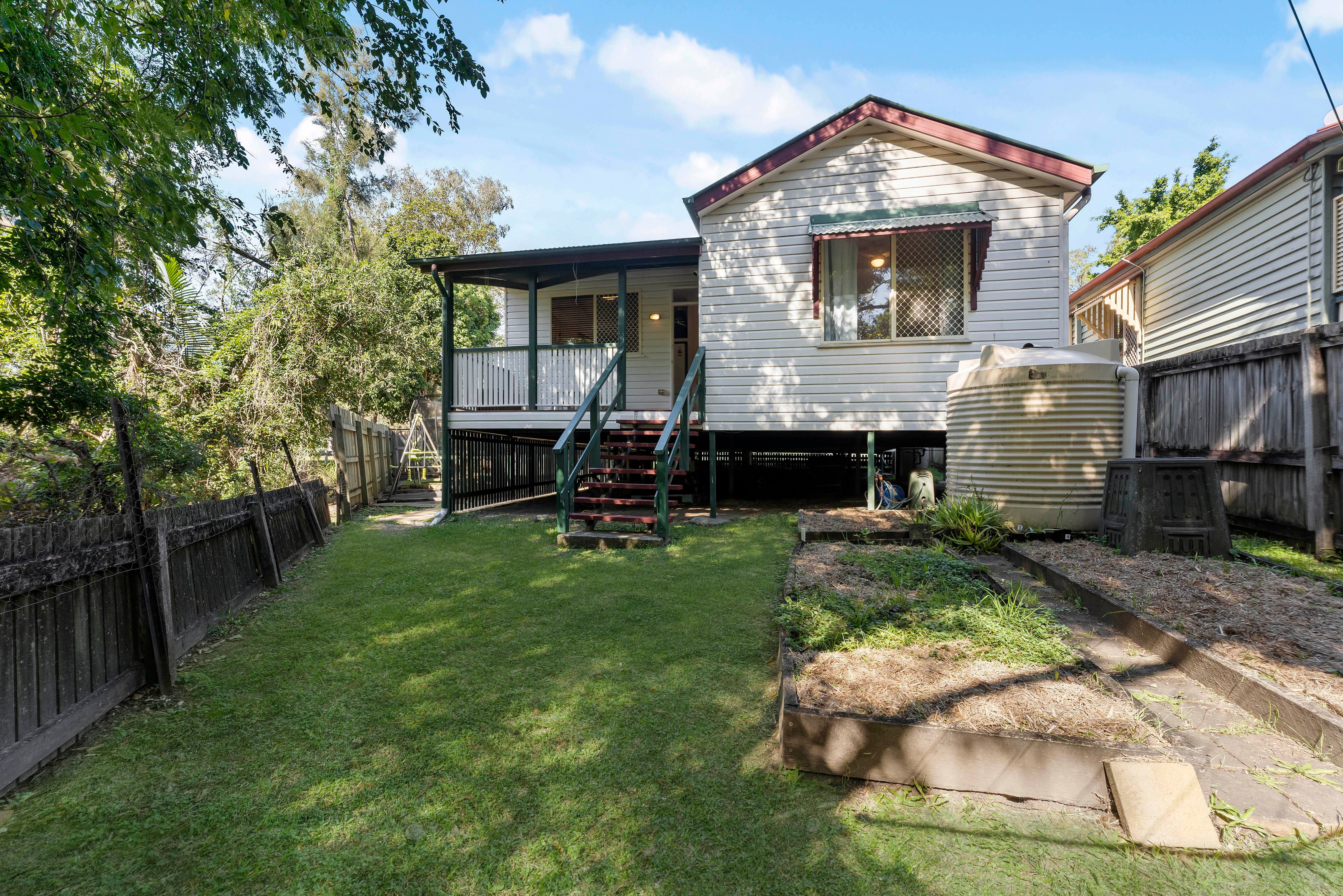 15 Kokoda Street — photo 13 of 15