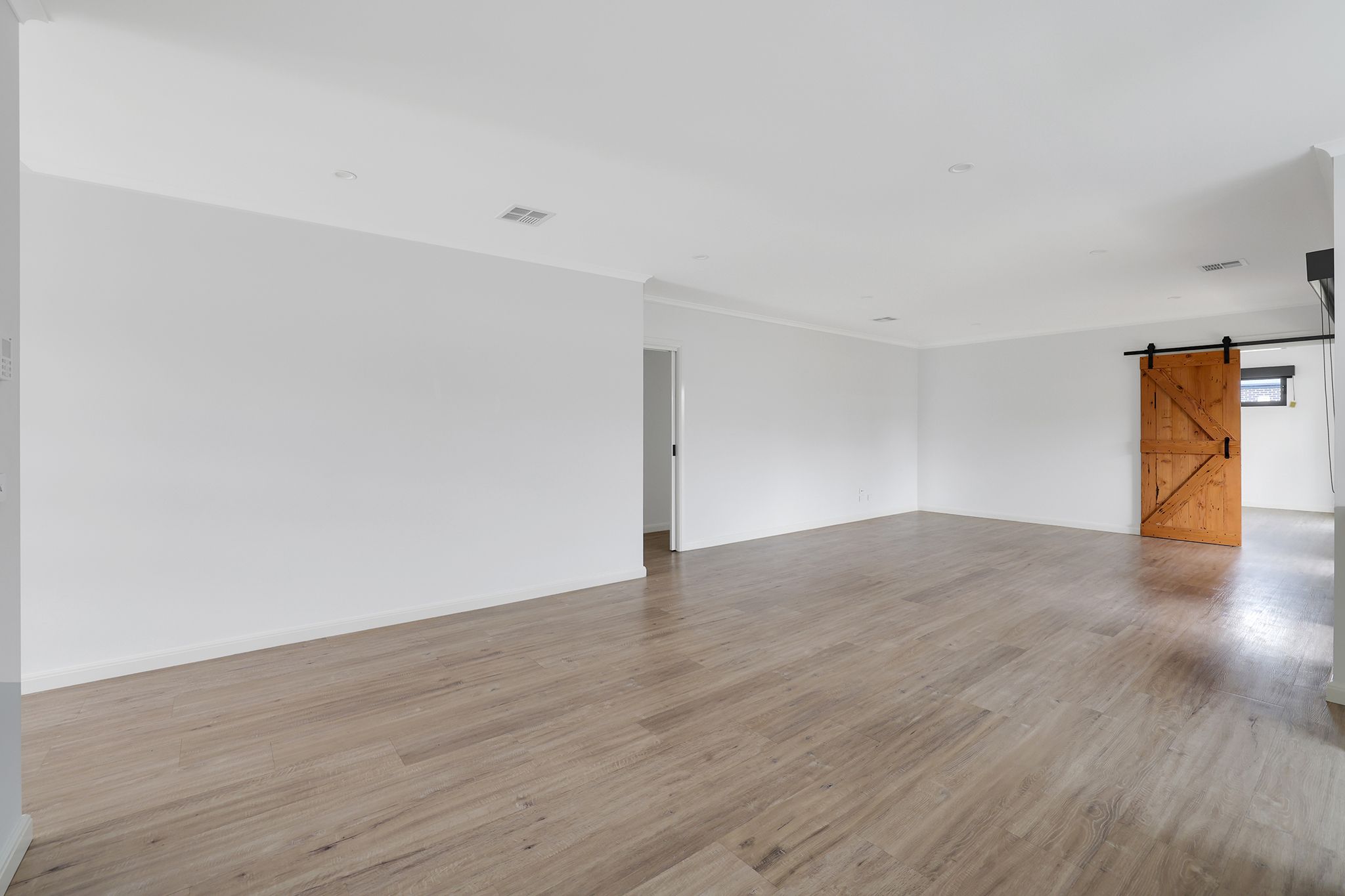 4 Bridges Street — photo 14 of 28