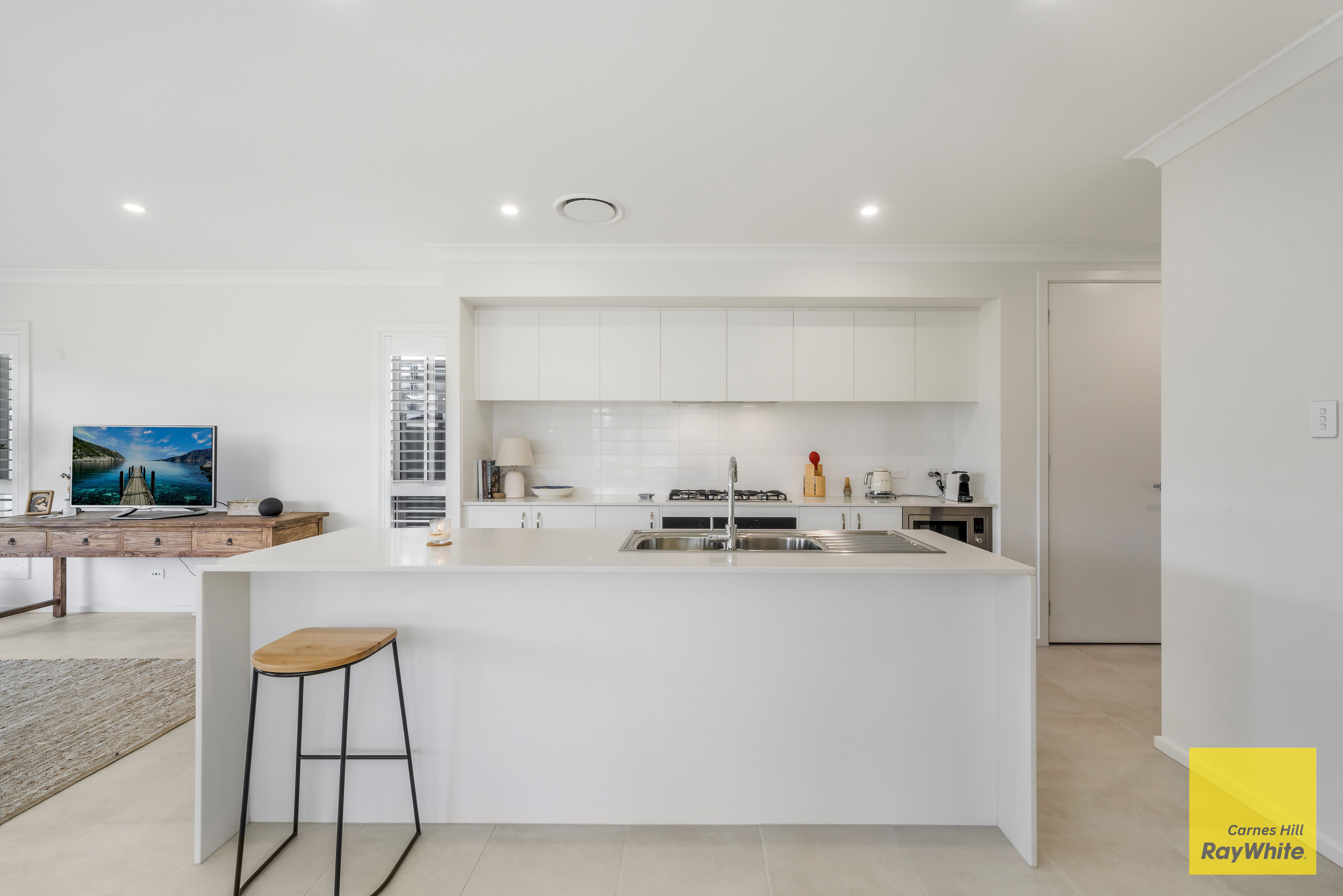 43 Aurora Street — photo 6 of 22
