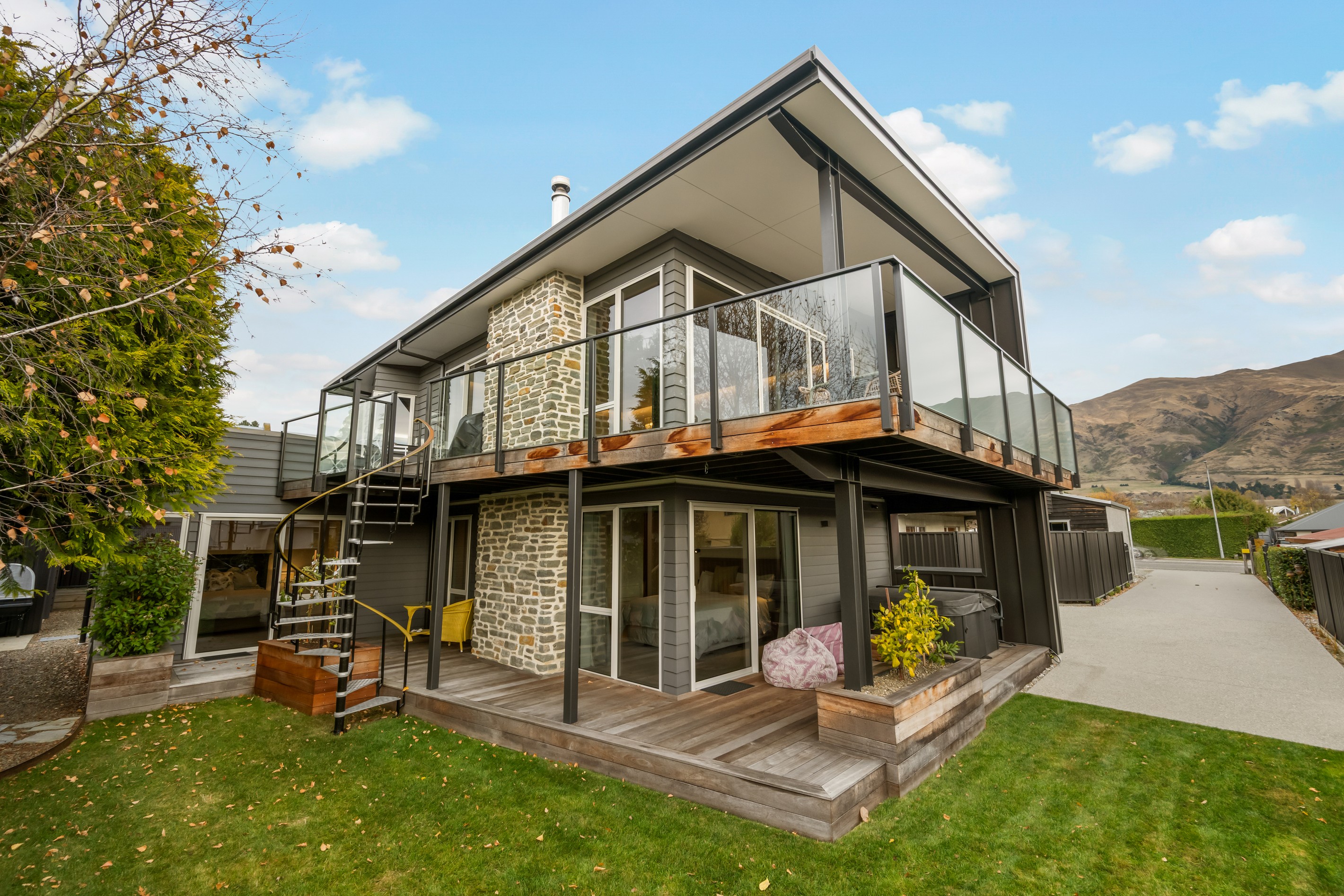 74 McDougall Street, Wanaka, Queenstown Lakes District