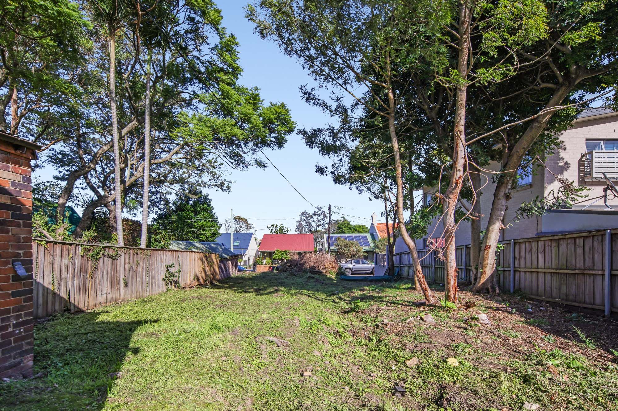 24 Silver Street — photo 6 of 8