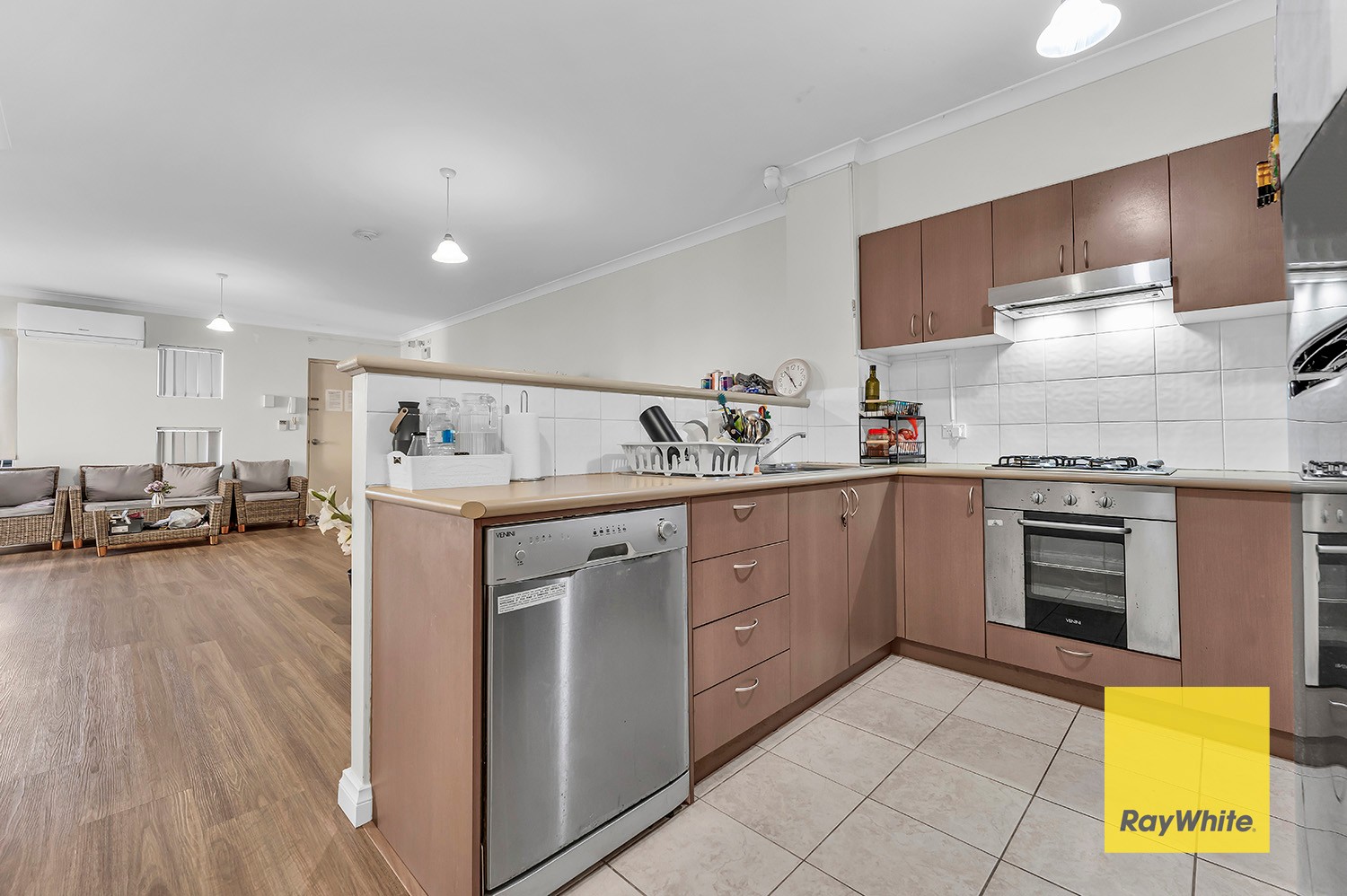 38/17 Southdown Place, Thornlie, WA 6108