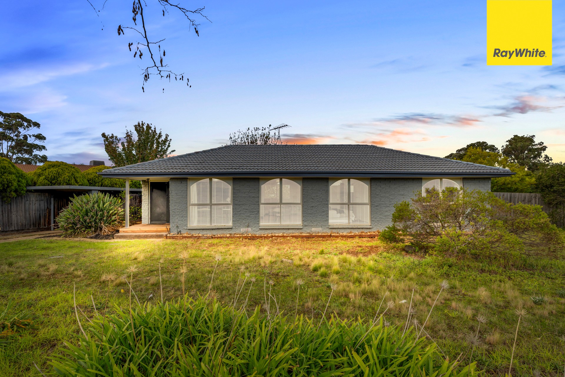 9 Linlithgow Way, Melton West, VIC 3337