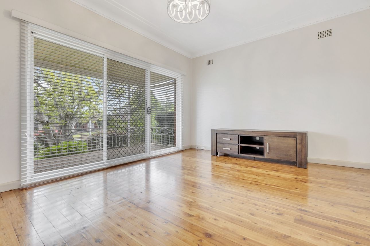 18 Vaughan Avenue, Pennant Hills, NSW 2120
