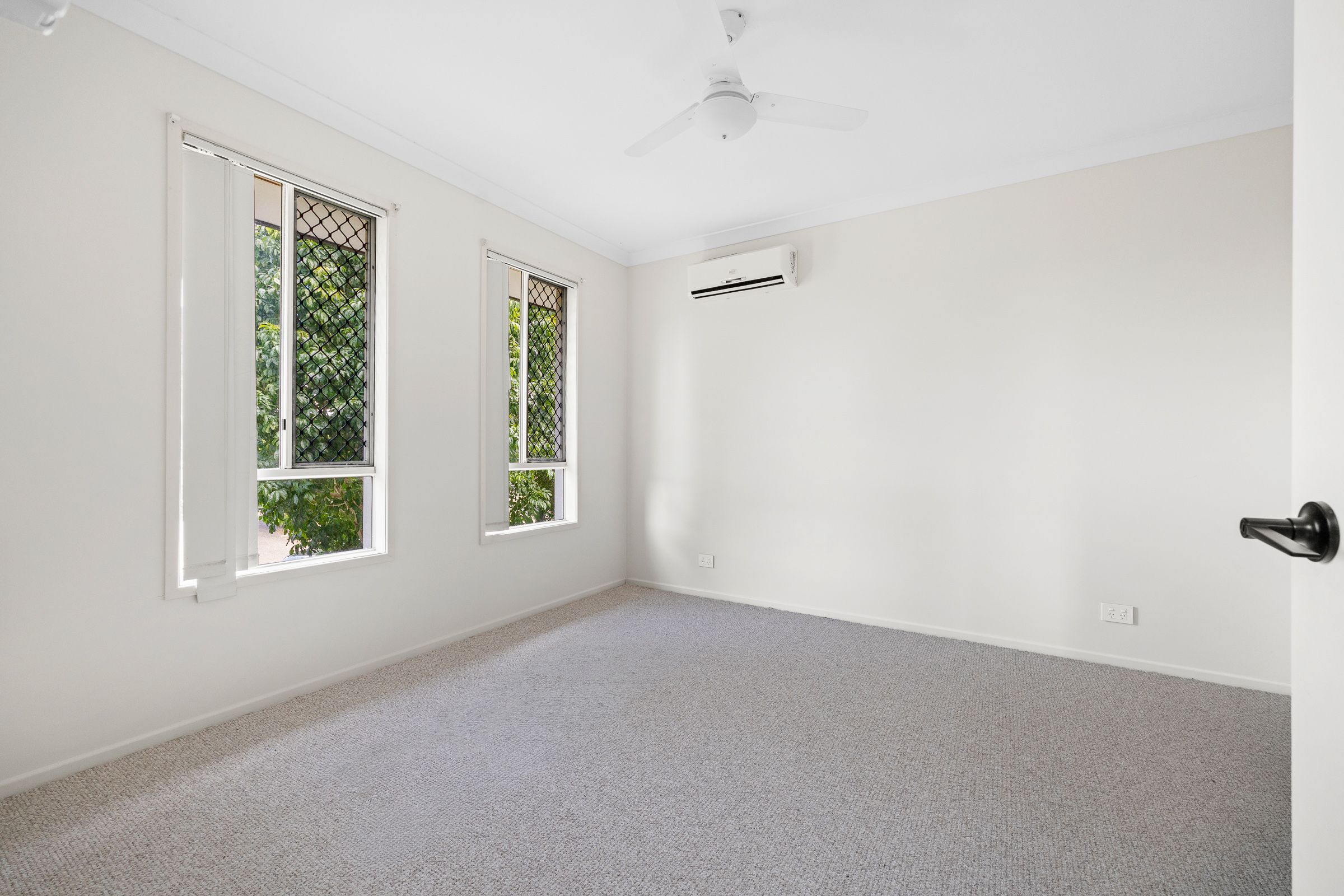 16 Iris Court — photo 9 of 20