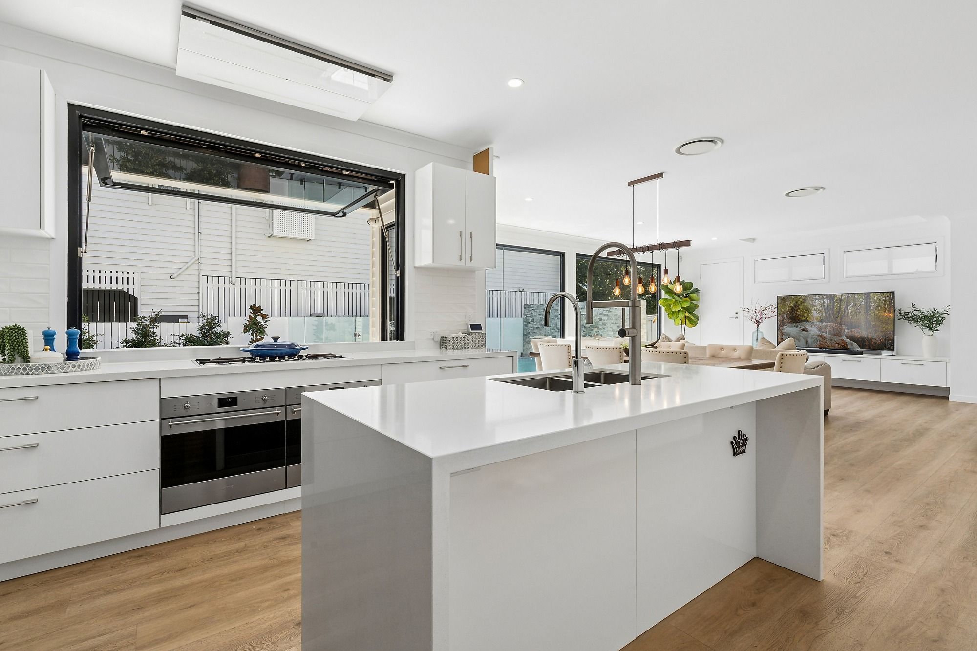 182 Appel Street — photo 4 of 30