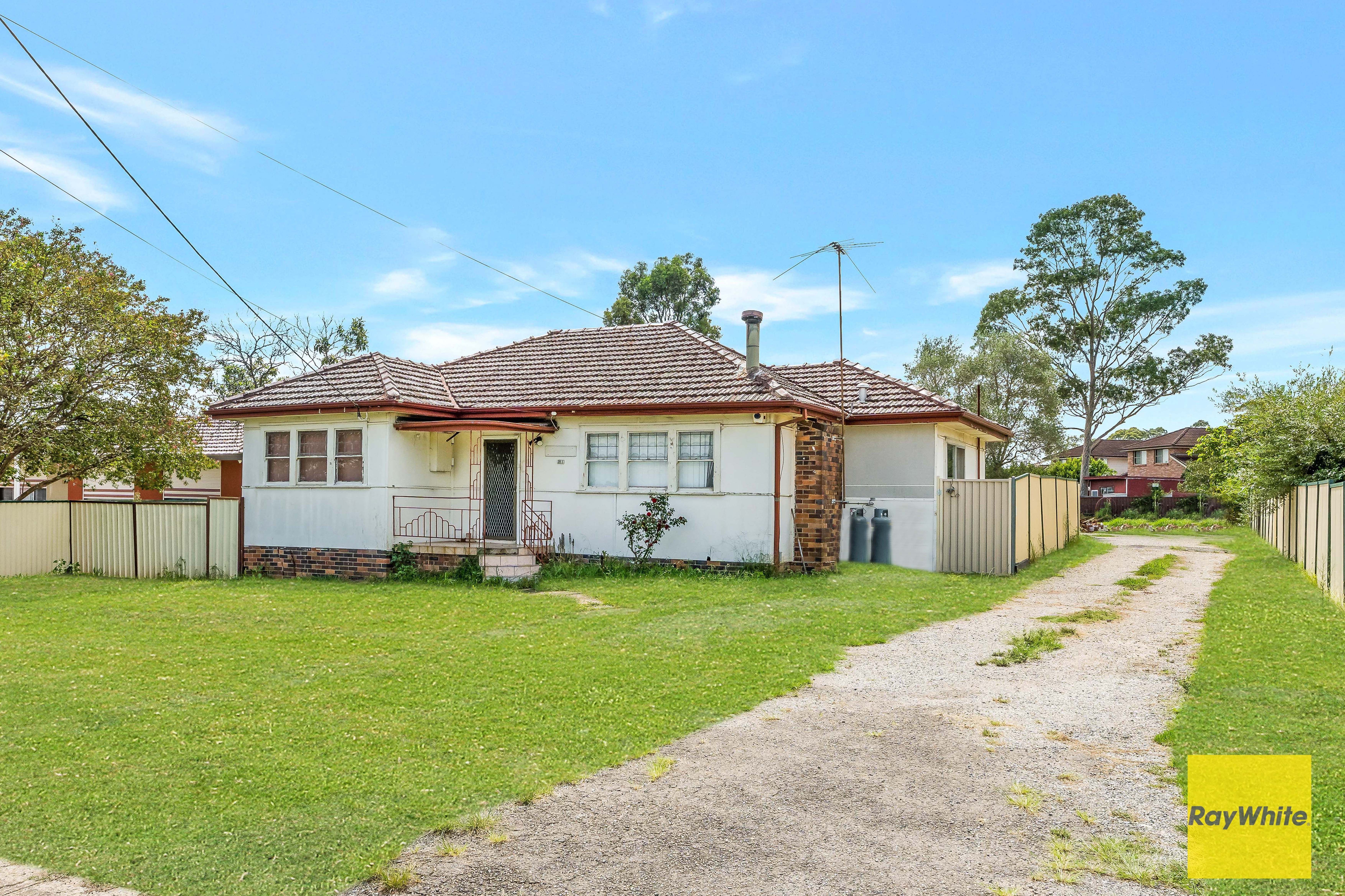 381 Elizabeth Drive, Mount Pritchard, NSW 2170