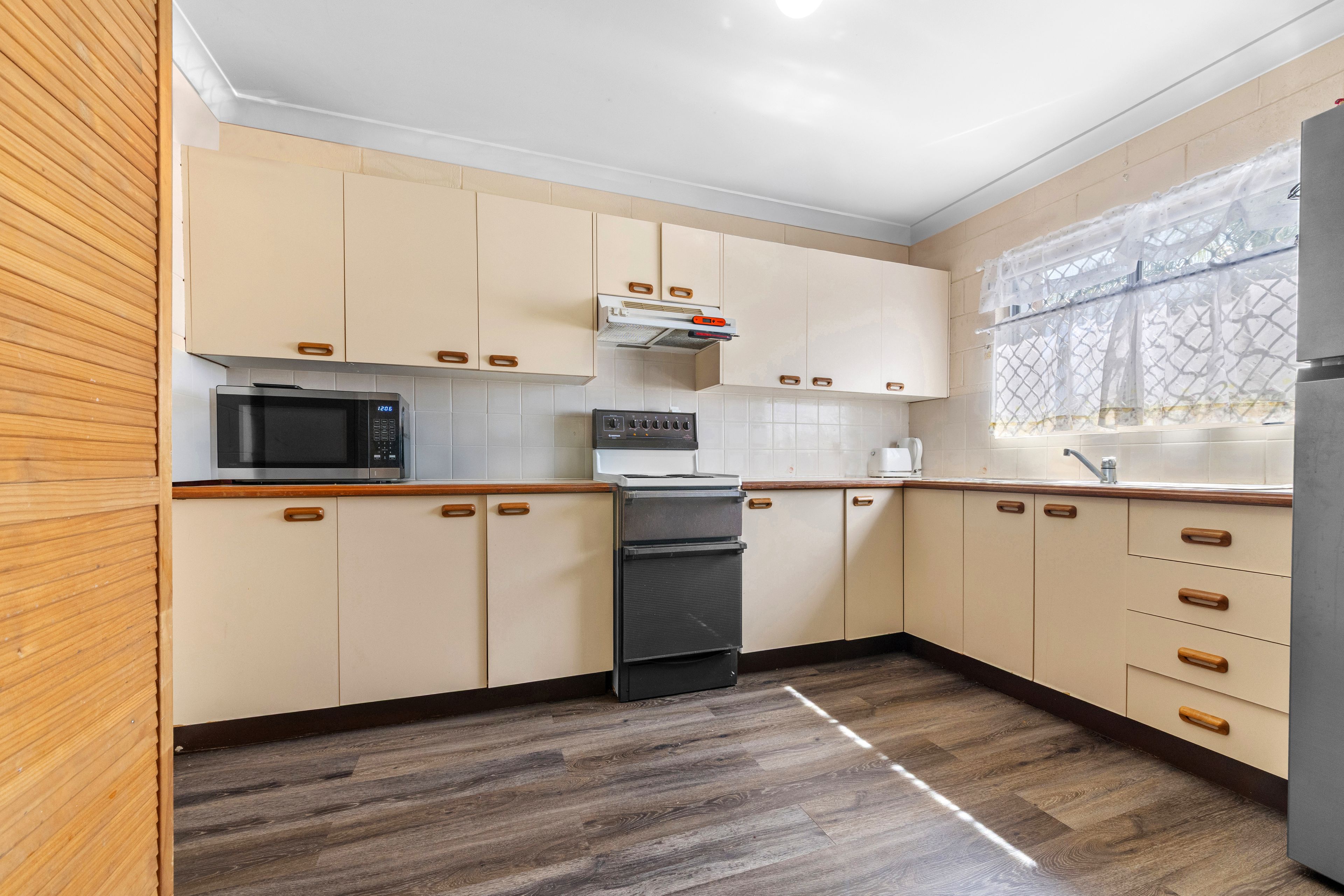 2/46-48 Natuna Avenue, Budgewoi, NSW 2262