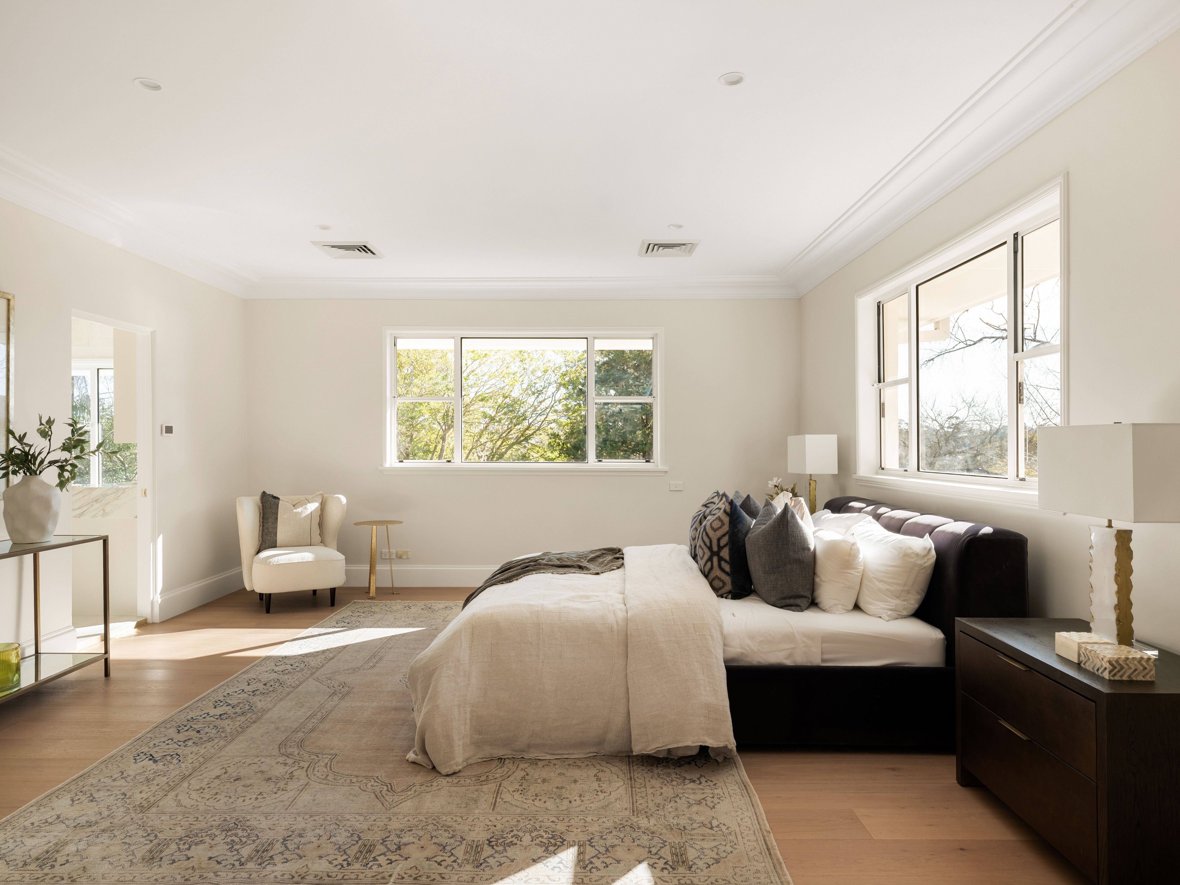 58 Ku-ring-gai Avenue — photo 12 of 21