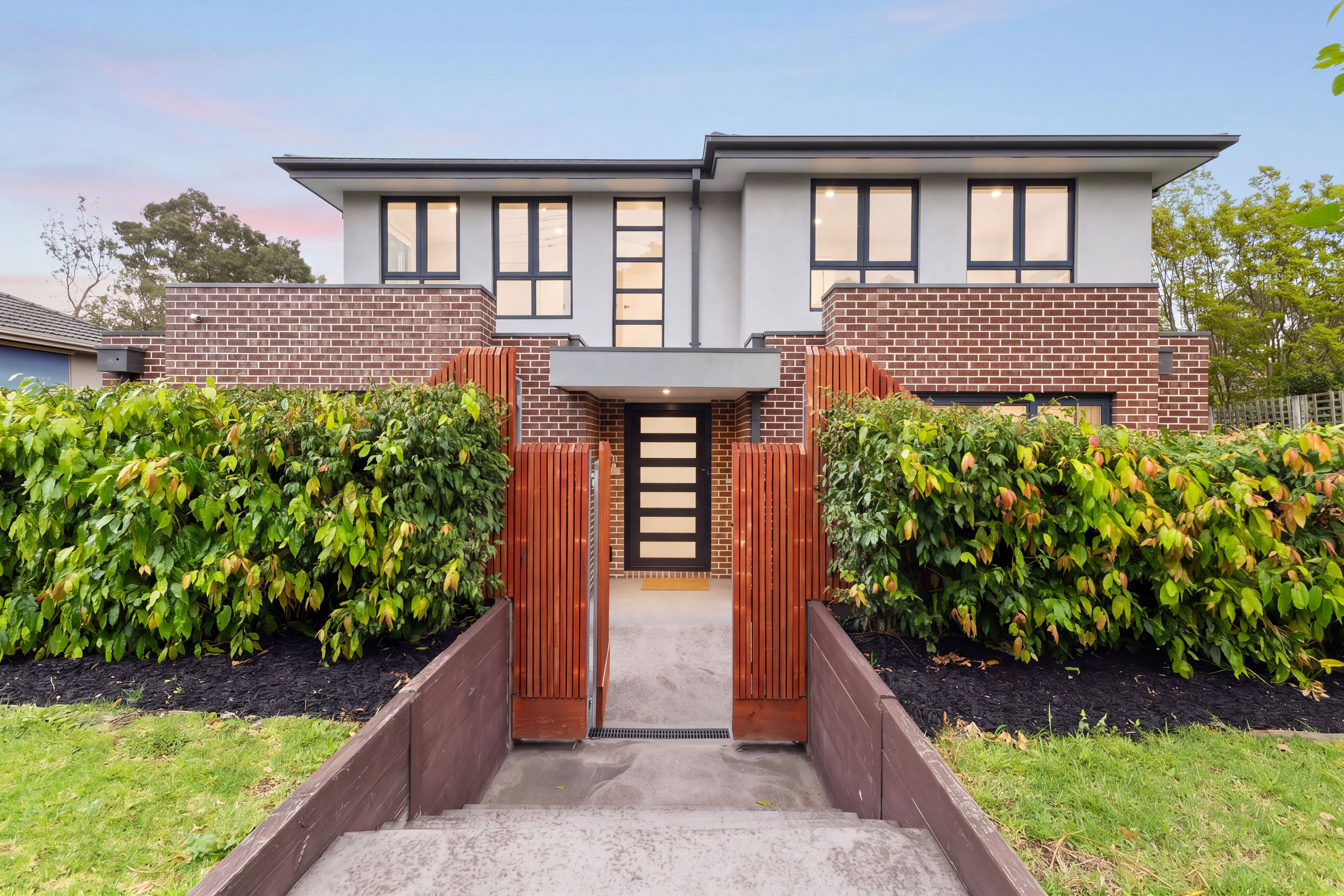 1/10 Marbray Drive — photo from Ray White Mount Waverley