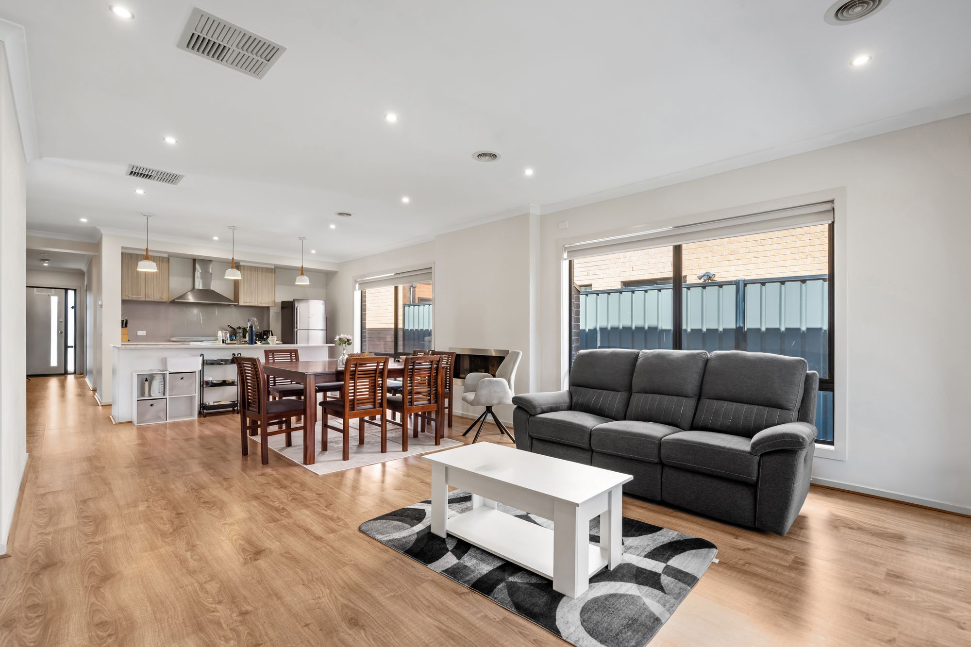6 Ottelia Street — photo 4 of 18