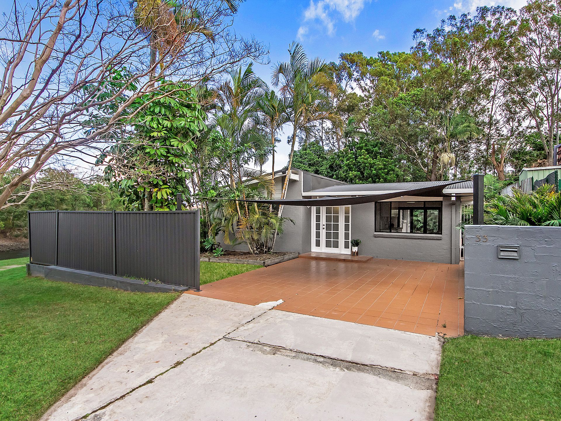 33 Boronia Drive, Southport, QLD 4215