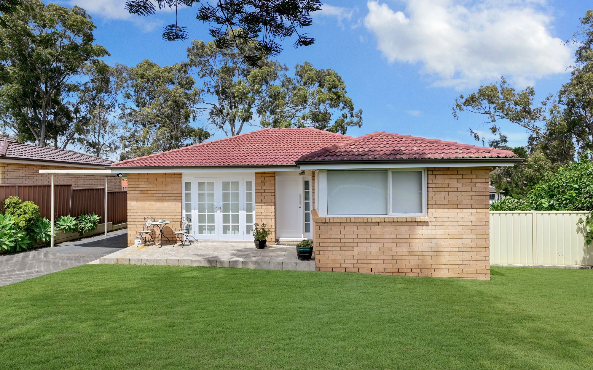 31 Manooka Crescent, Bradbury, NSW 2560