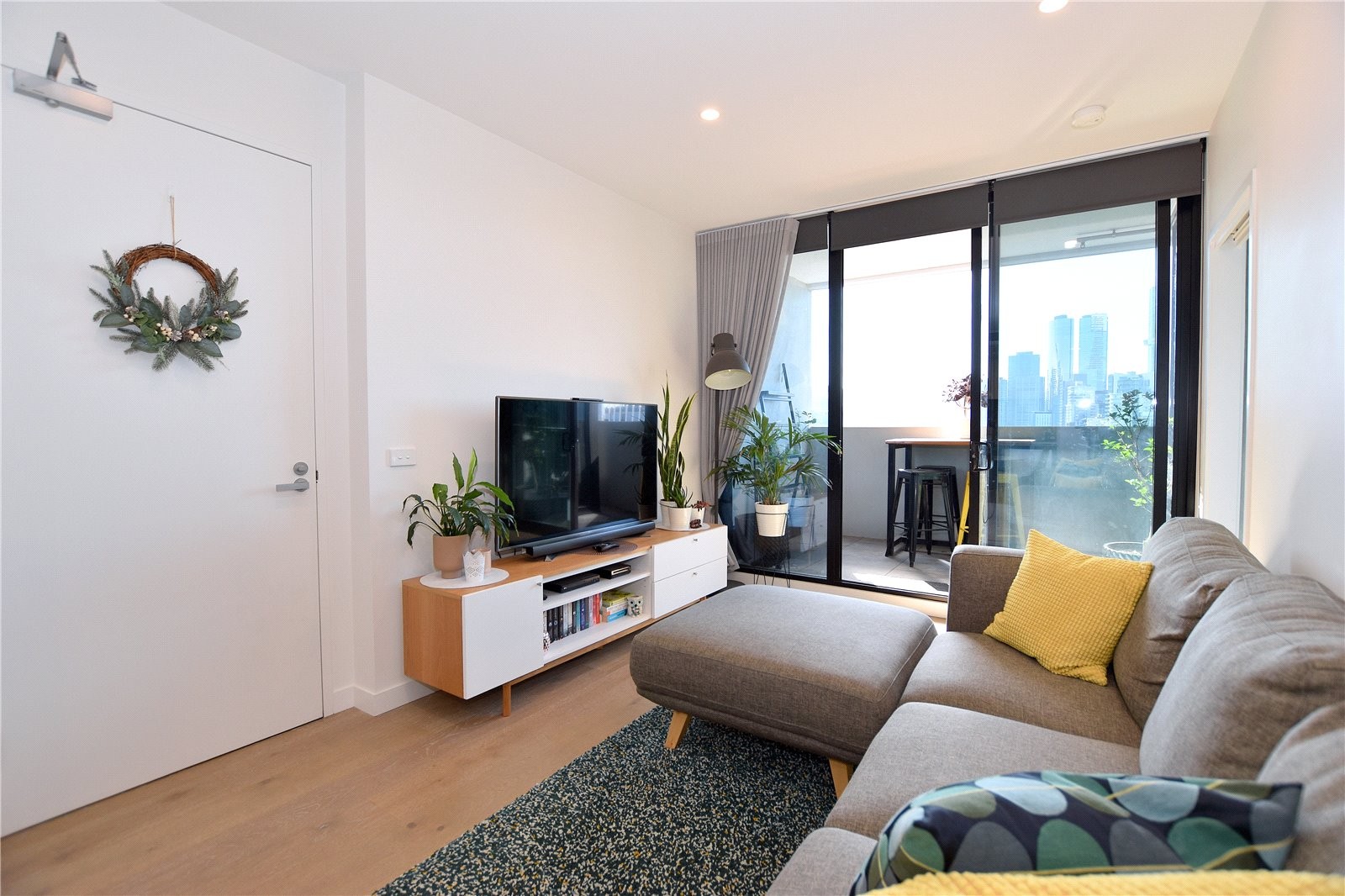 1906/89 Gladstone Street, South Melbourne, VIC 3205