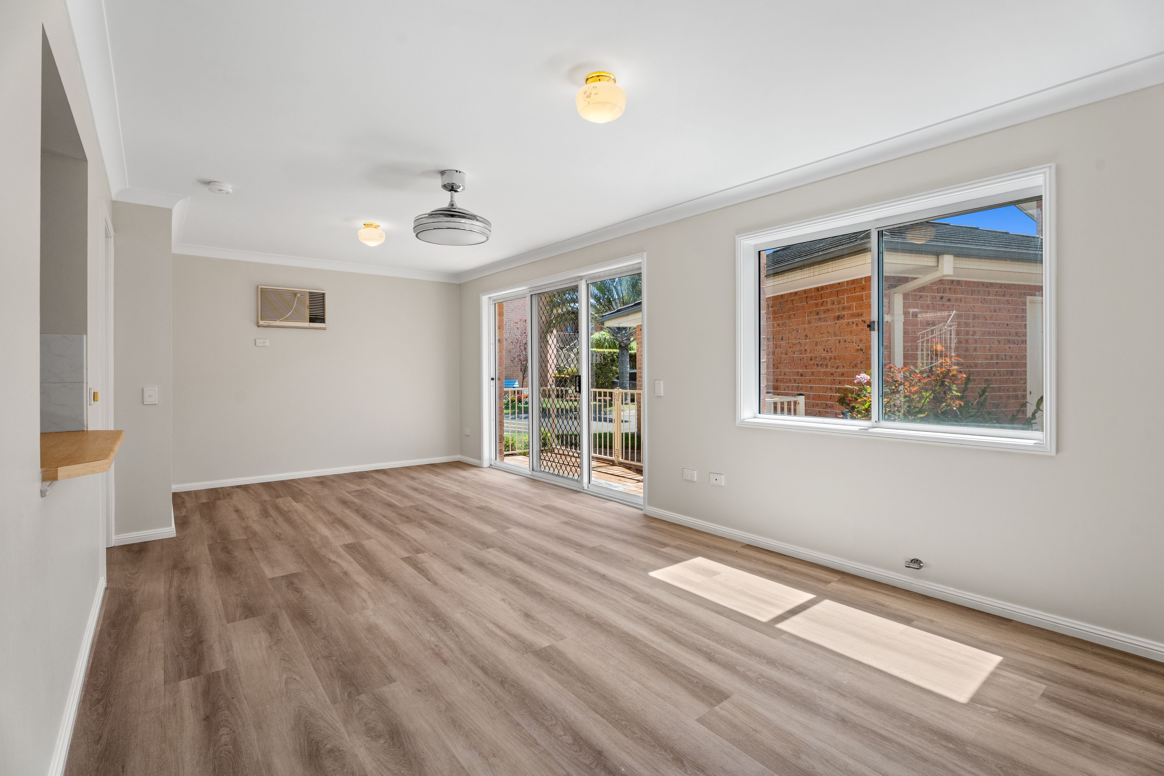 211/37 Mulgoa Road — photo 5 of 25