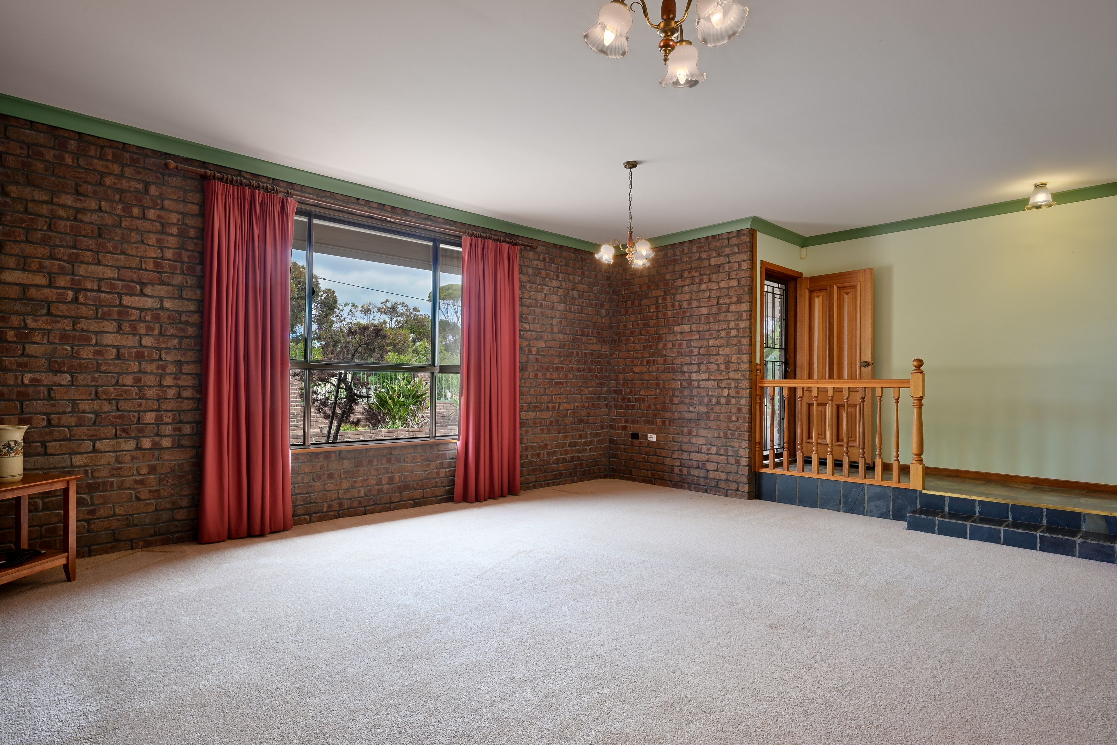 17 Mckerlie Street — photo 4 of 20