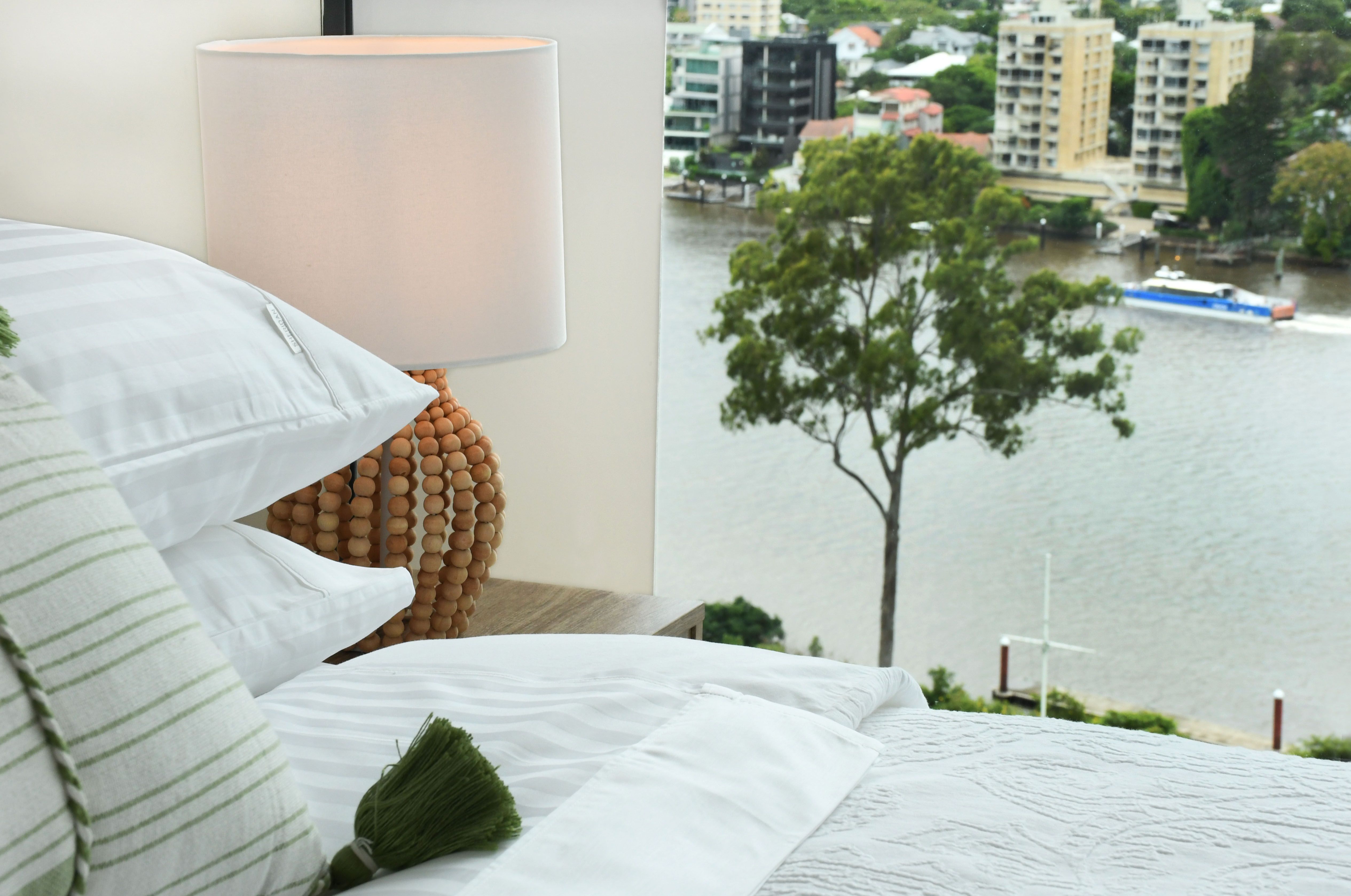 910/18 Thorn Street, Kangaroo Point, QLD 4169