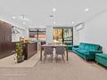 MODERN BRICK BEAUTY - SPACE FOR THE WHOLE FAMILY! - Flat Bush