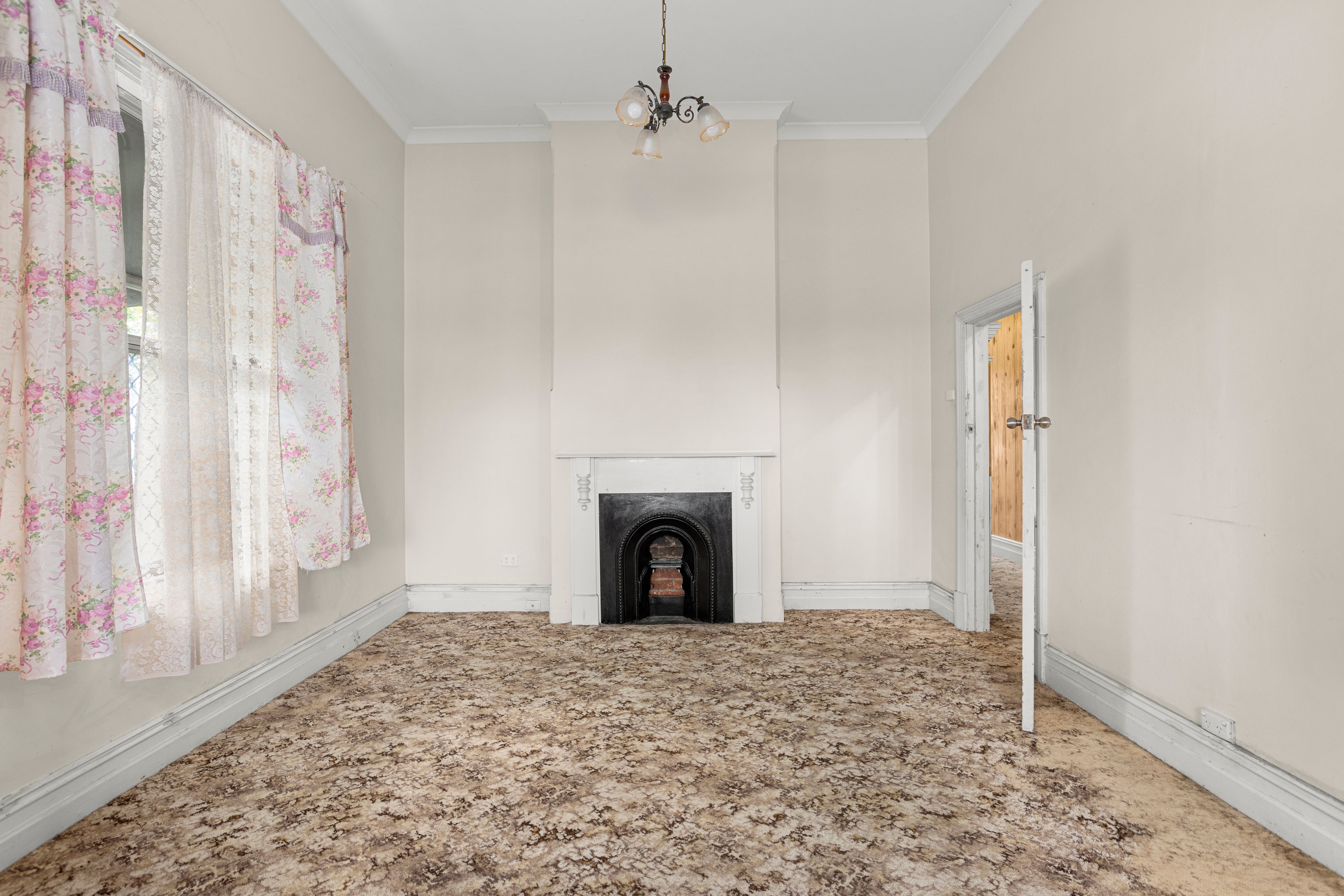 24 Alice Street — photo 8 of 15
