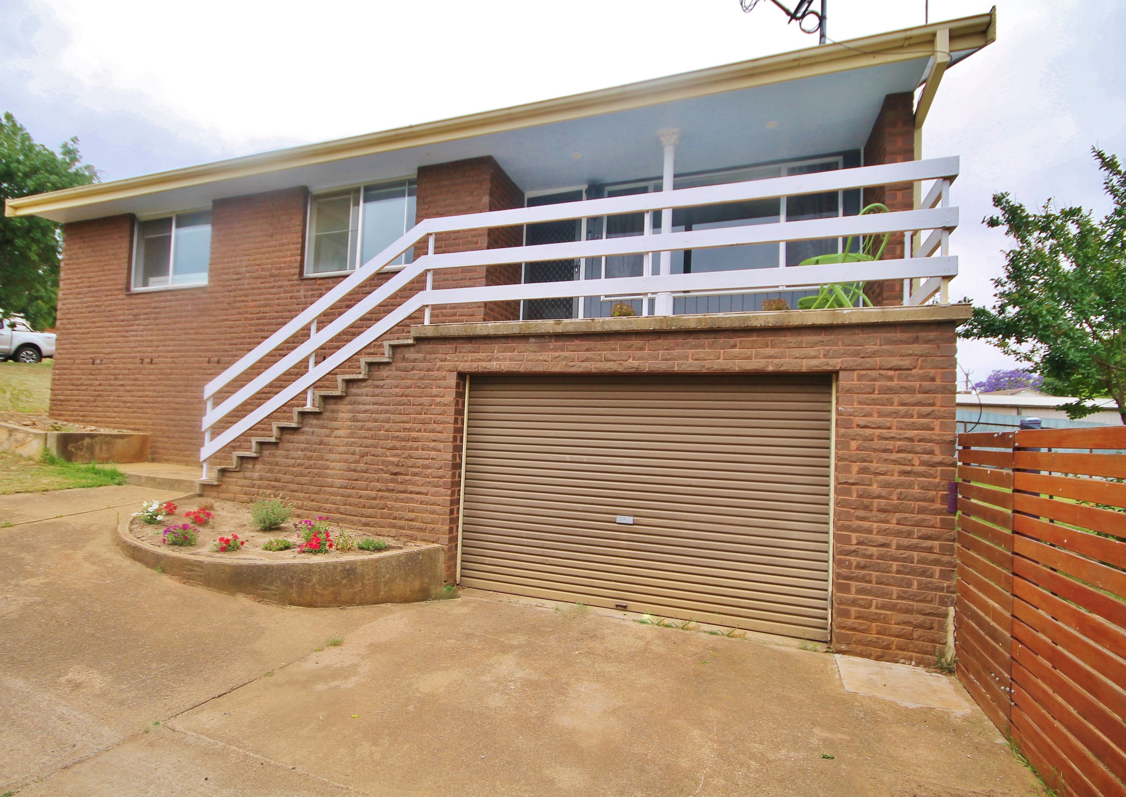 12 Barwang Street