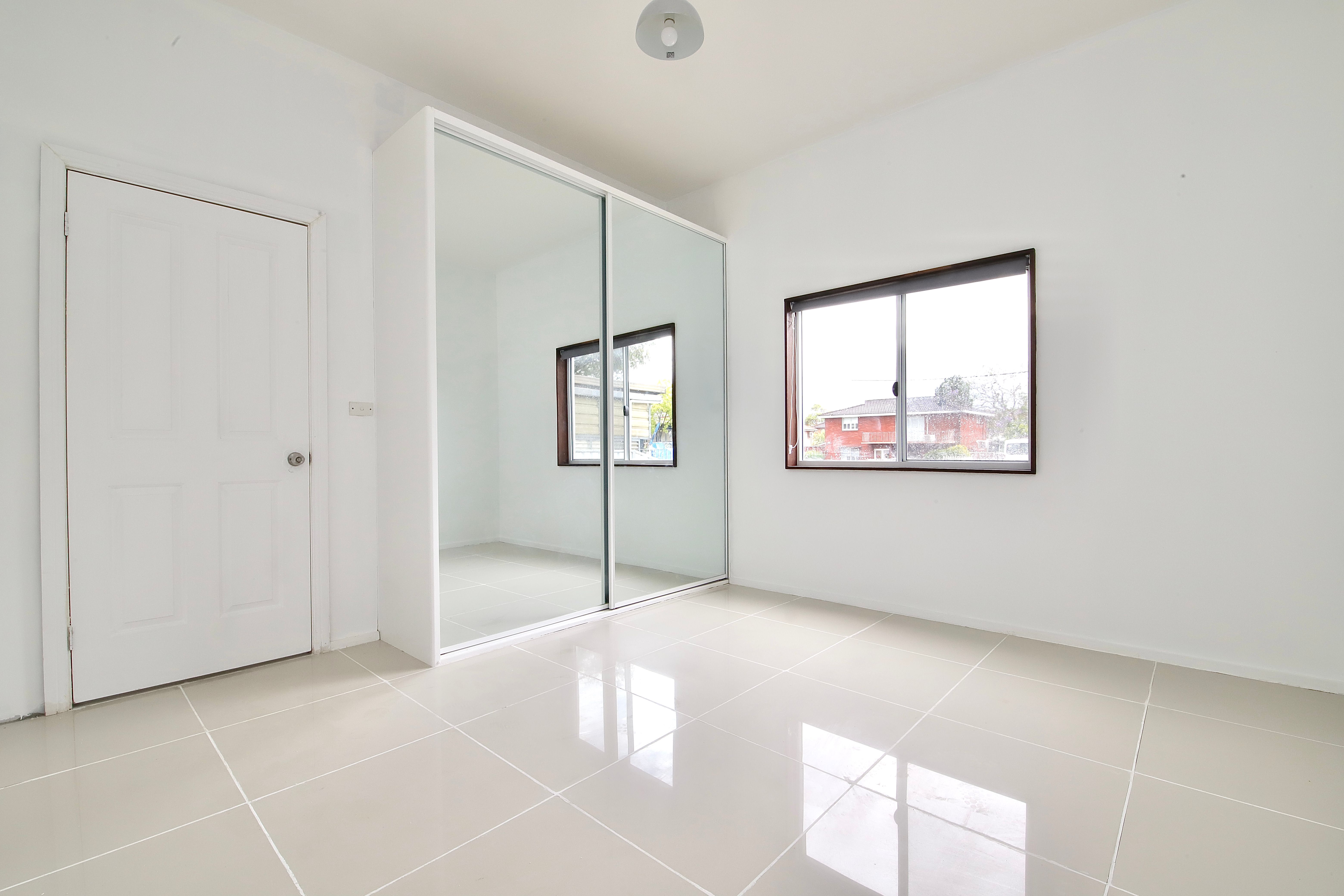 11 King Georges Road — photo 4 of 10
