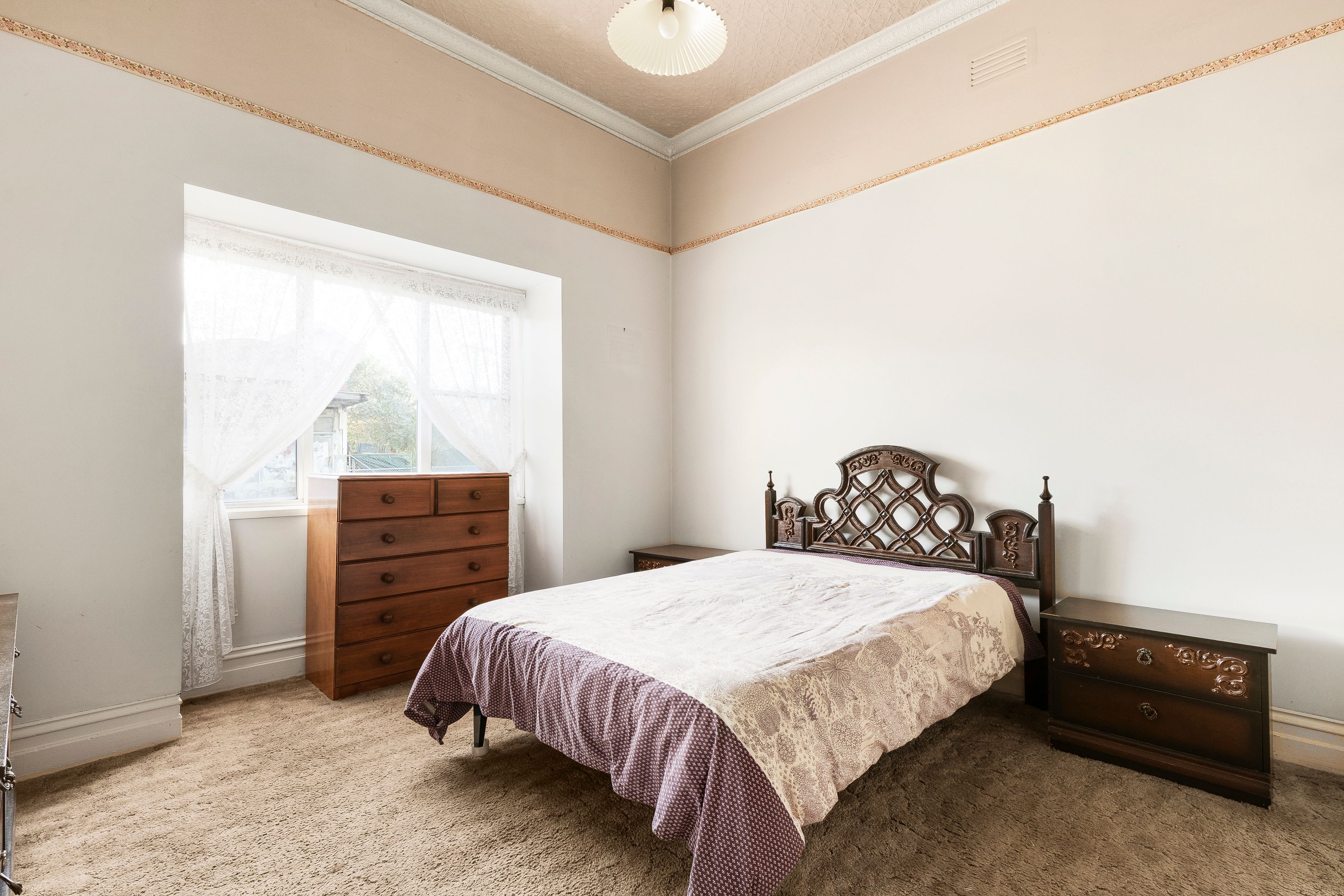 76 Munro Street — photo 5 of 18