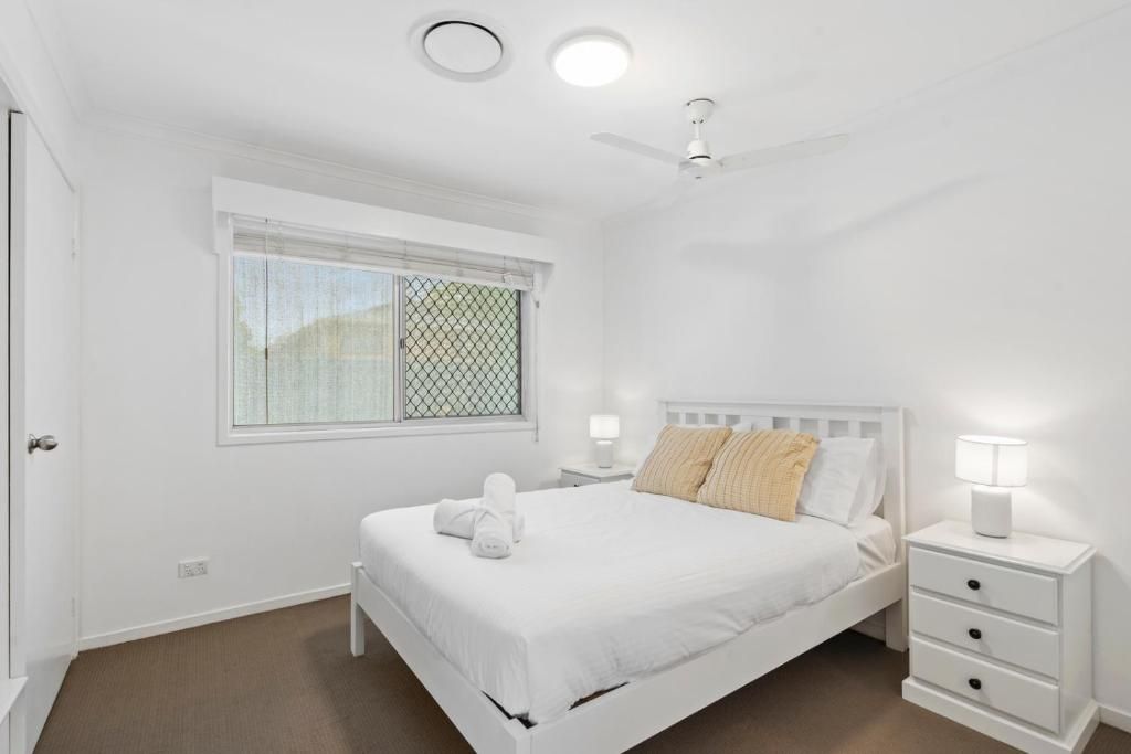 151 Racecourse Drive — photo 5 of 14