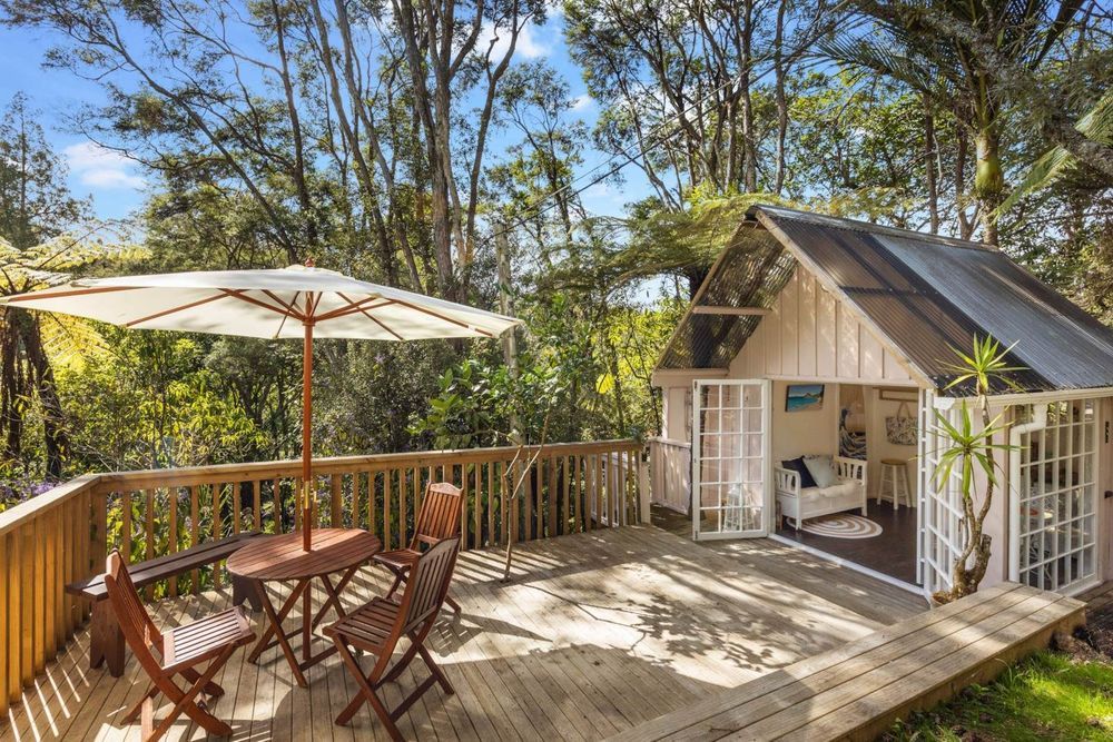 26 Mahoe Road, Titirangi, Waitakere City