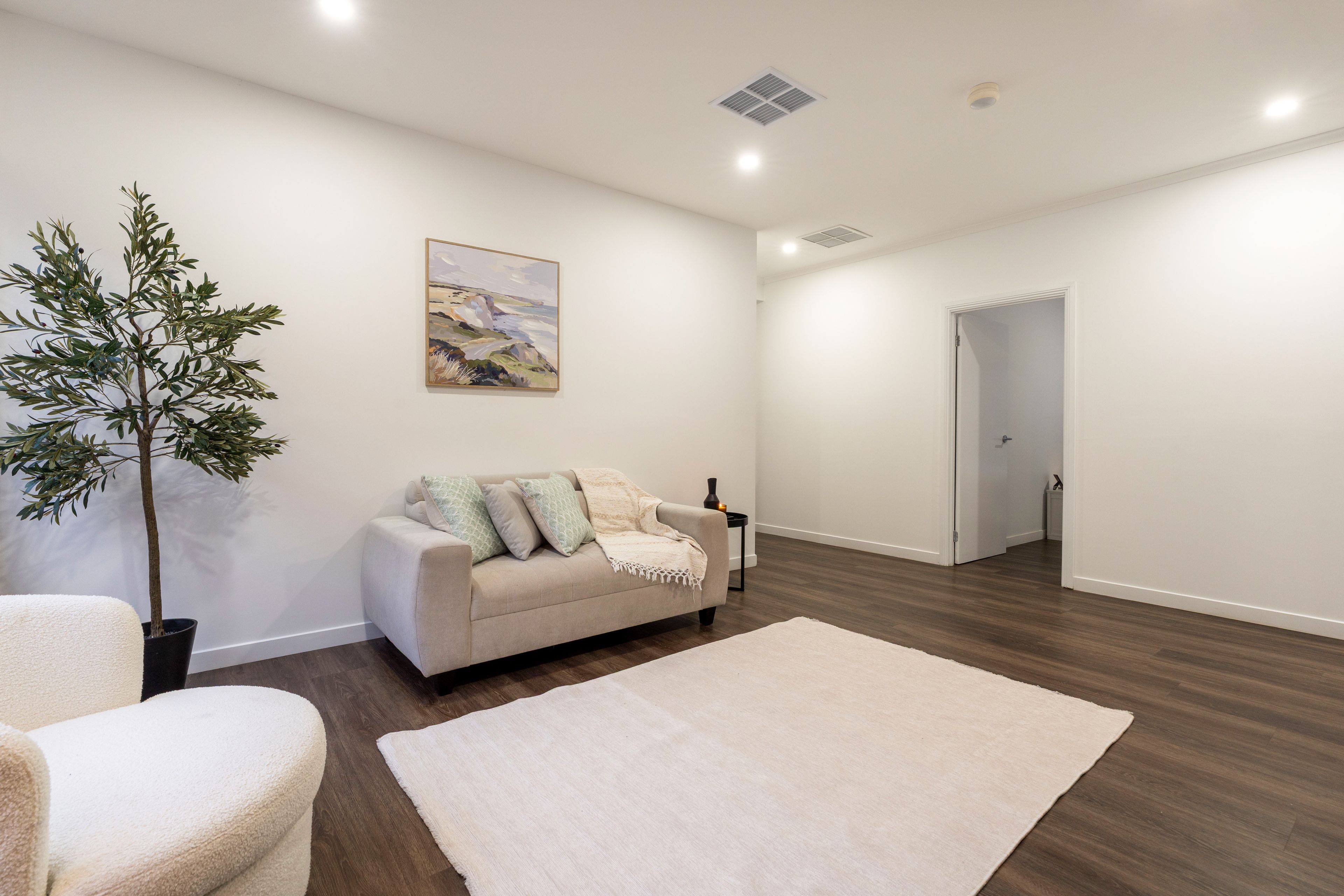 14 Cropton Rise — photo 5 of 21