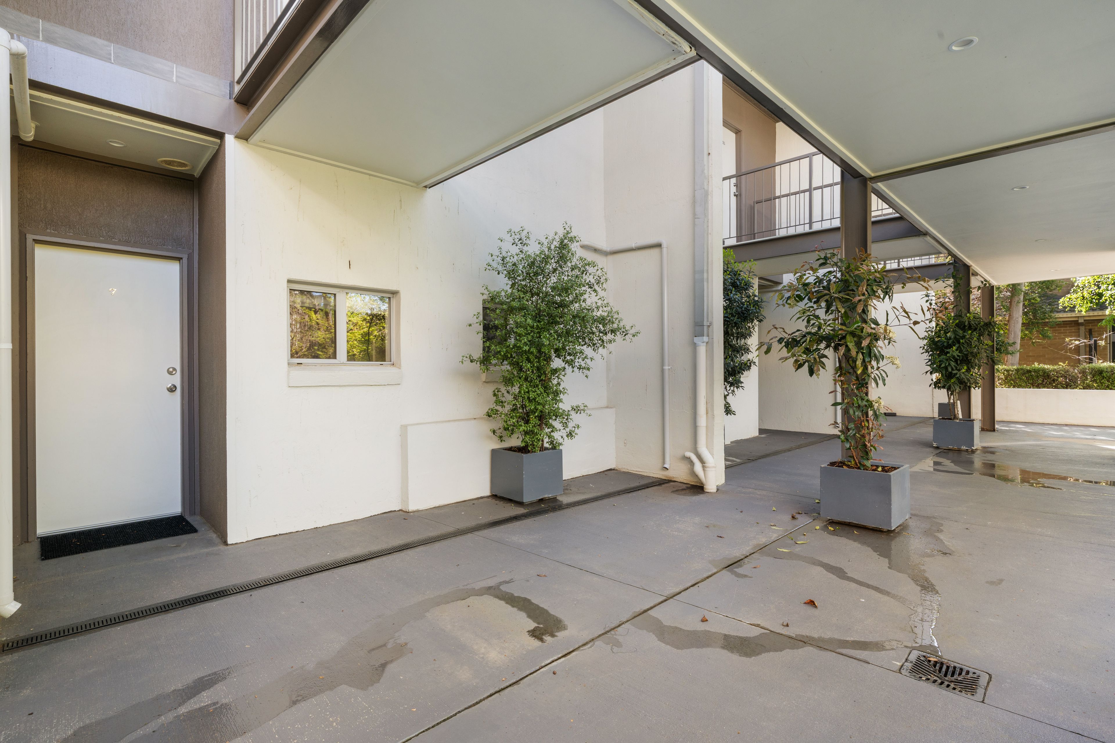 7/123 Lowanna Street — photo 12 of 14