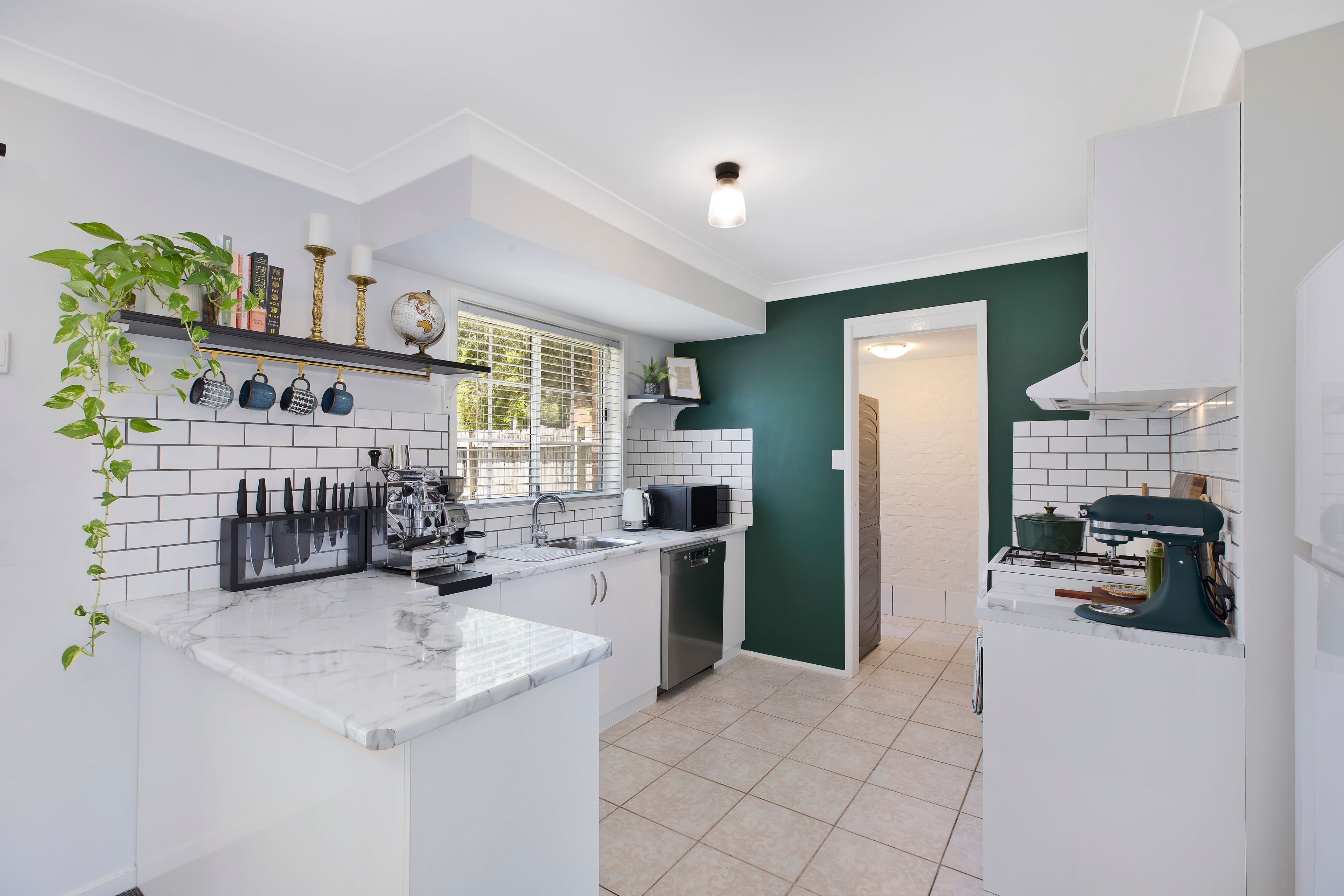 19 Hobbs Close, Bateau Bay, NSW 2261