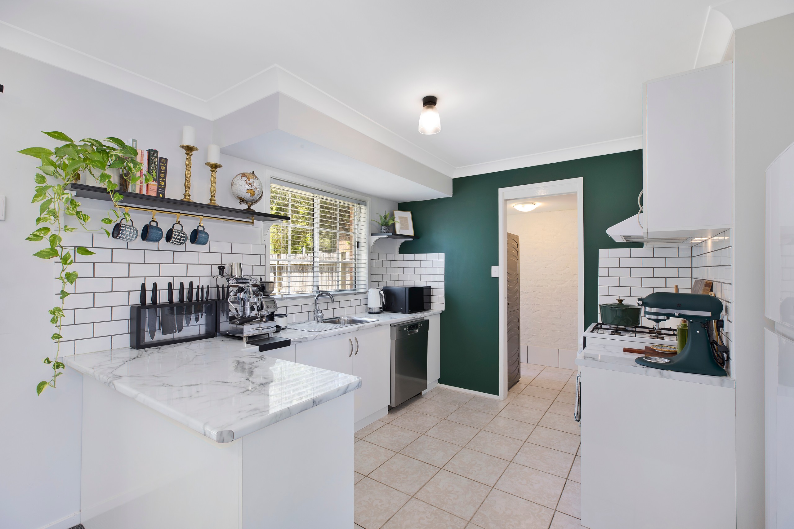 19 Hobbs Close, Bateau Bay, NSW 2261