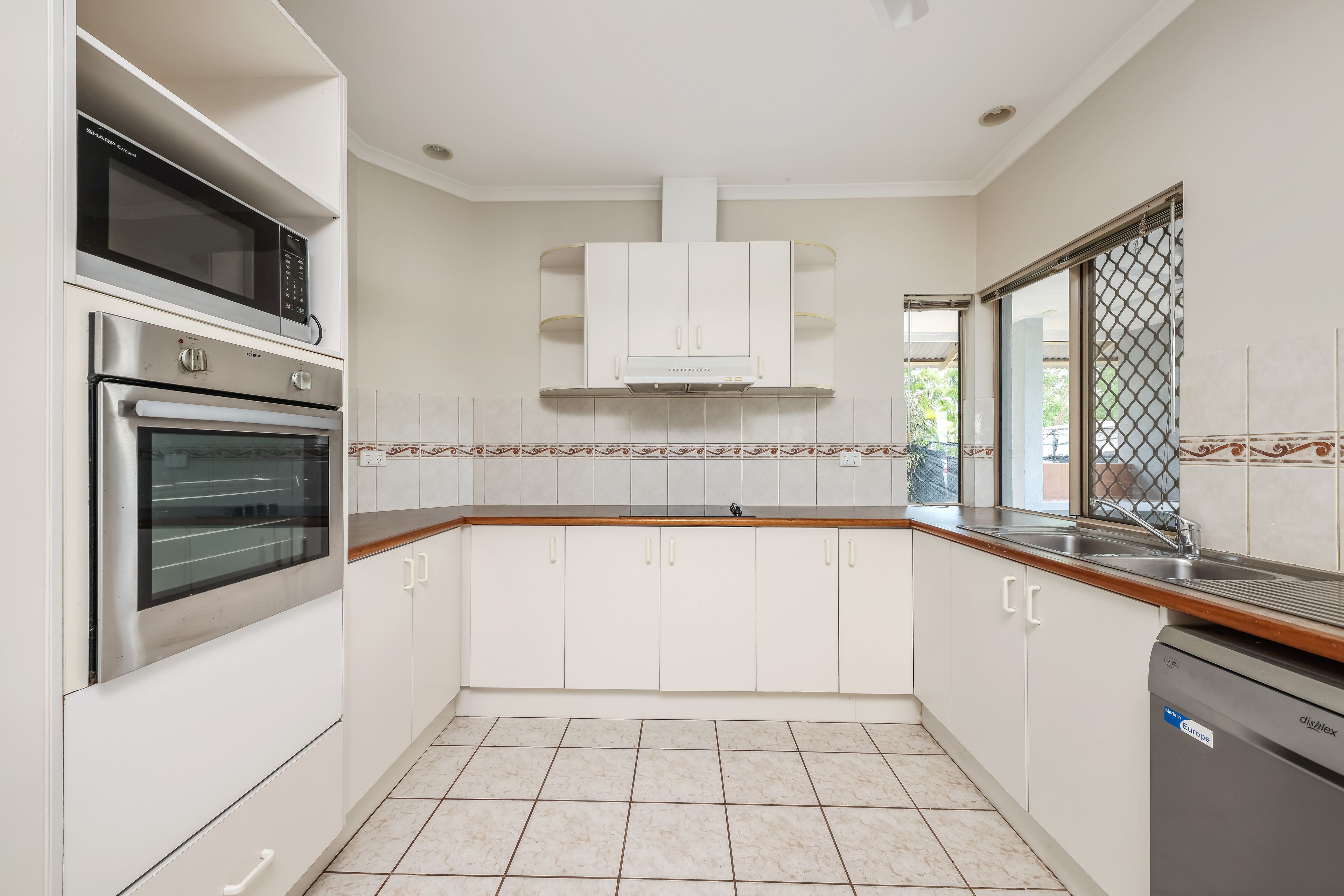 8 Orania Street, Durack NT 0830