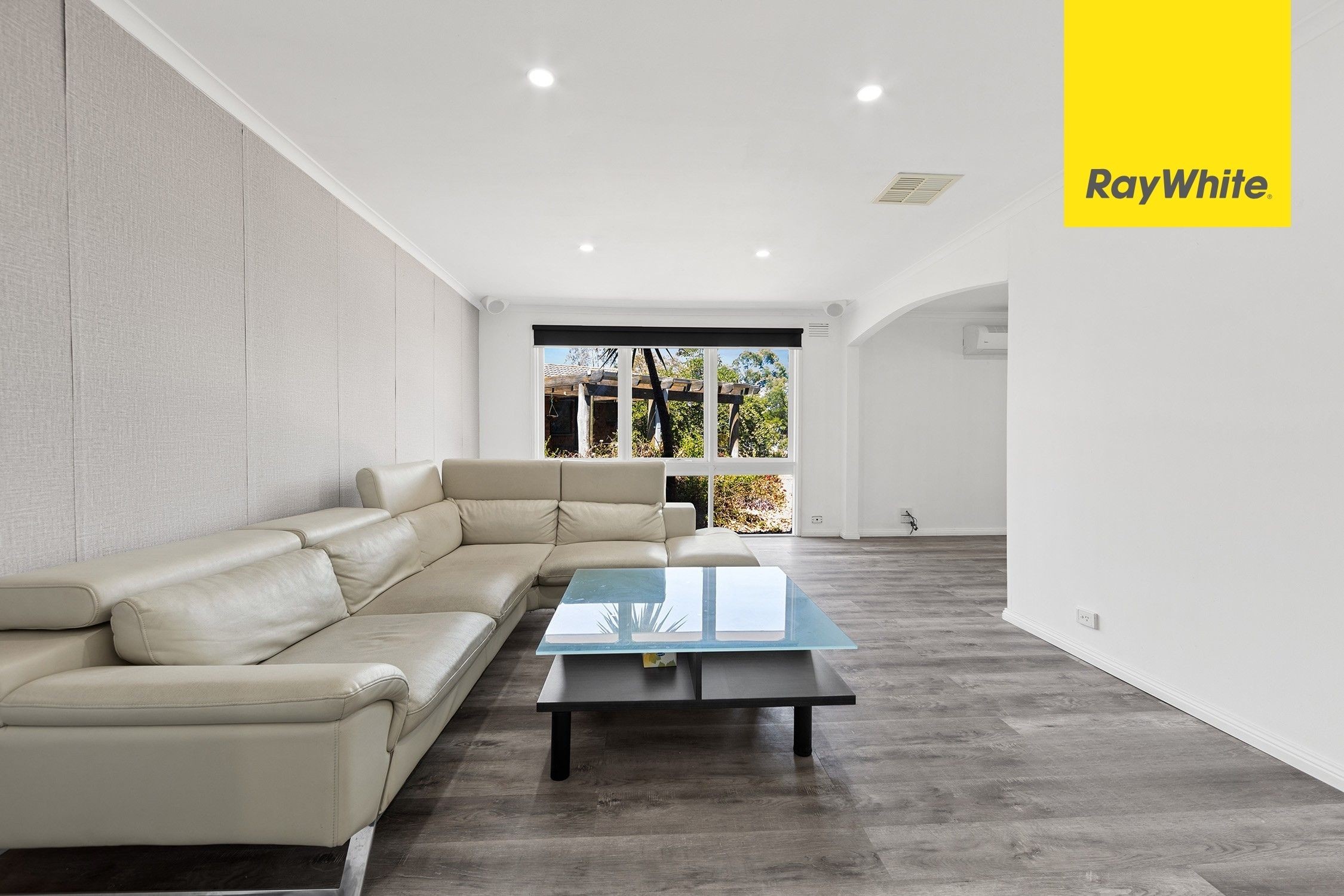 23 Linlithgow Way, Melton West, VIC 3337