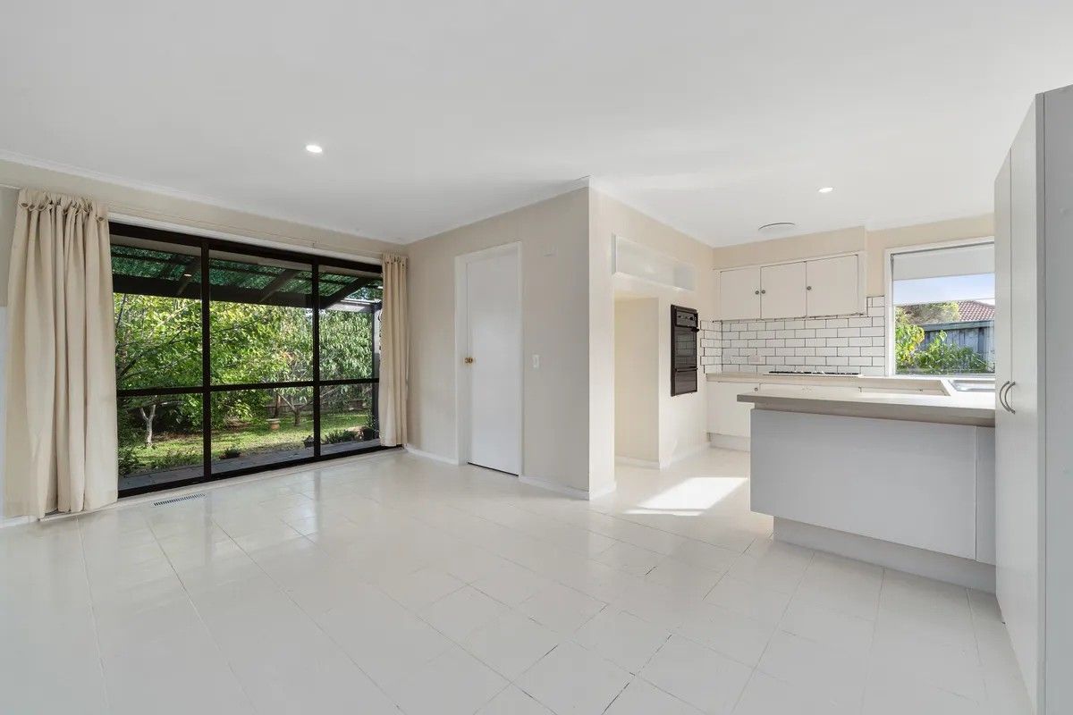 9 Paringa Court, Frankston, VIC 3199