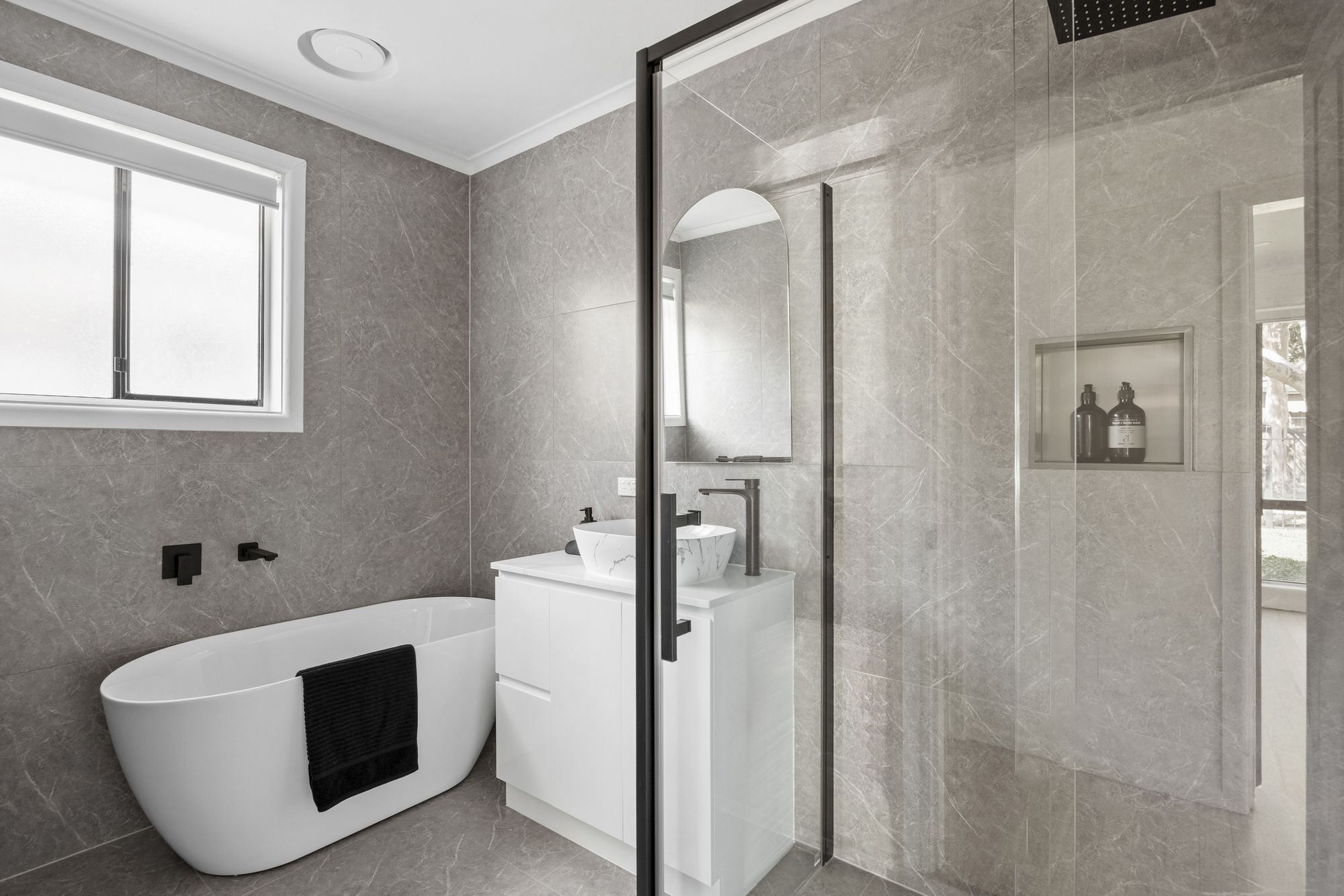 45 Brentwood Crescent — photo 8 of 22
