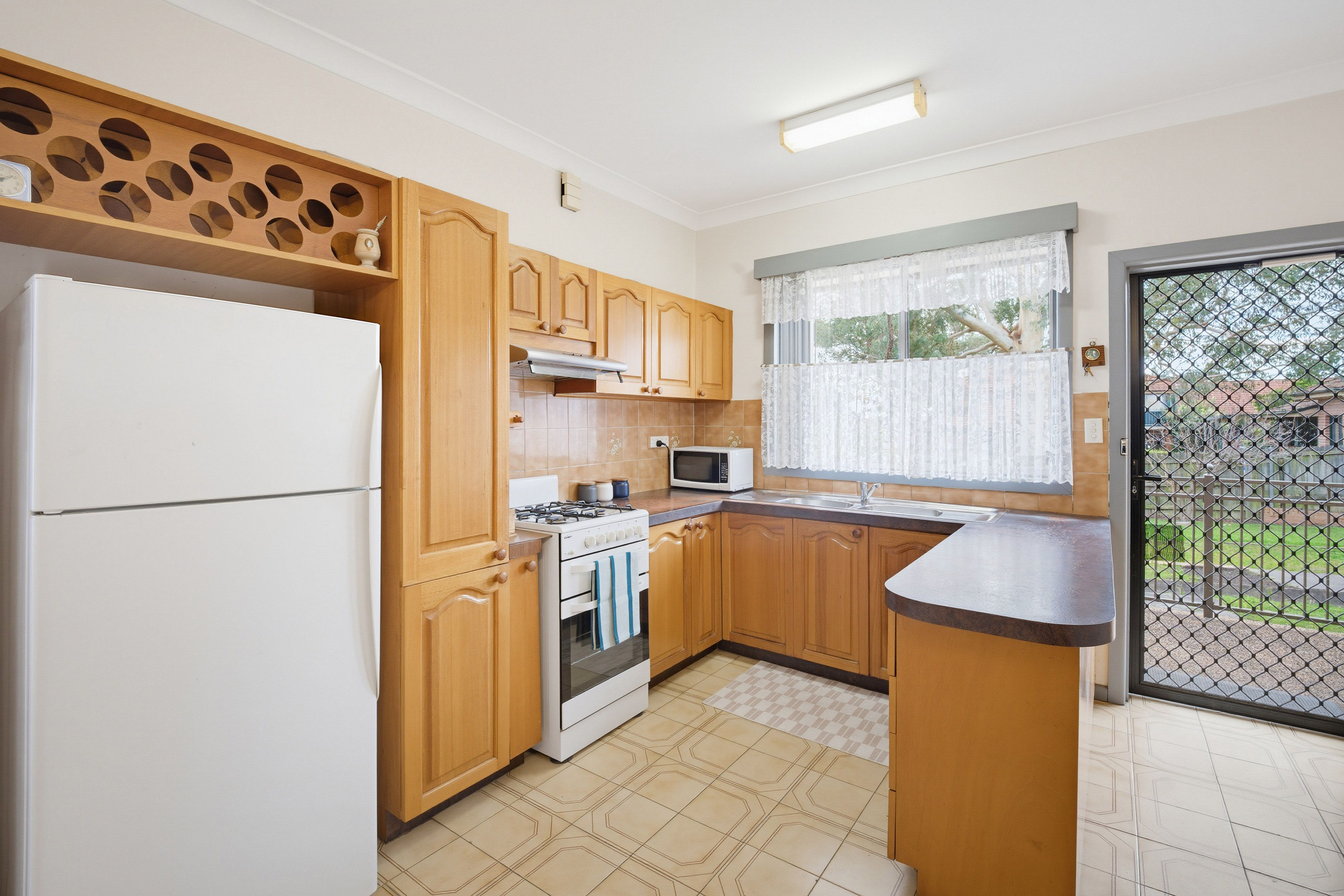 36 Saurine Street — photo 4 of 12