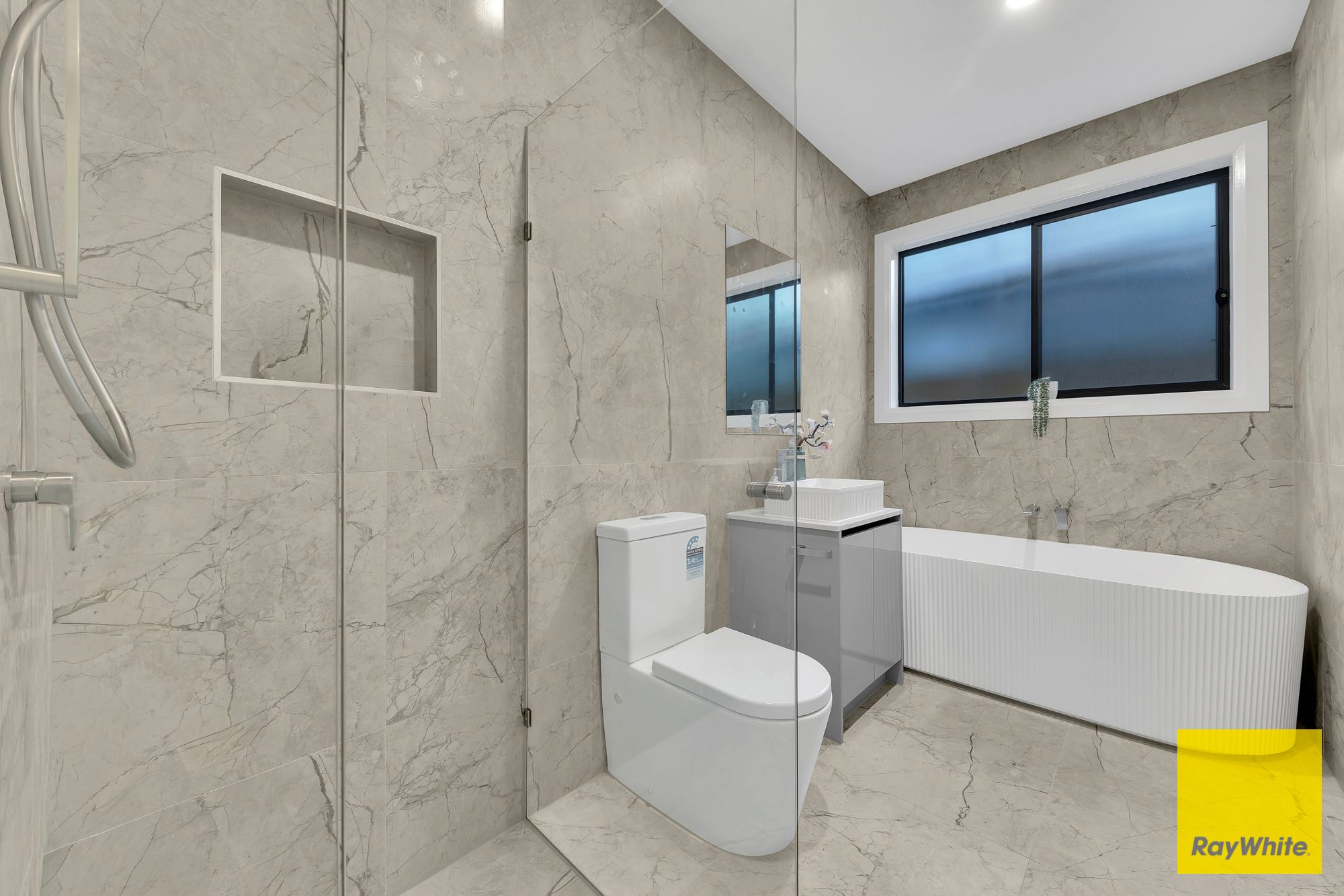 18 Lowland Crescent — photo 14 of 23