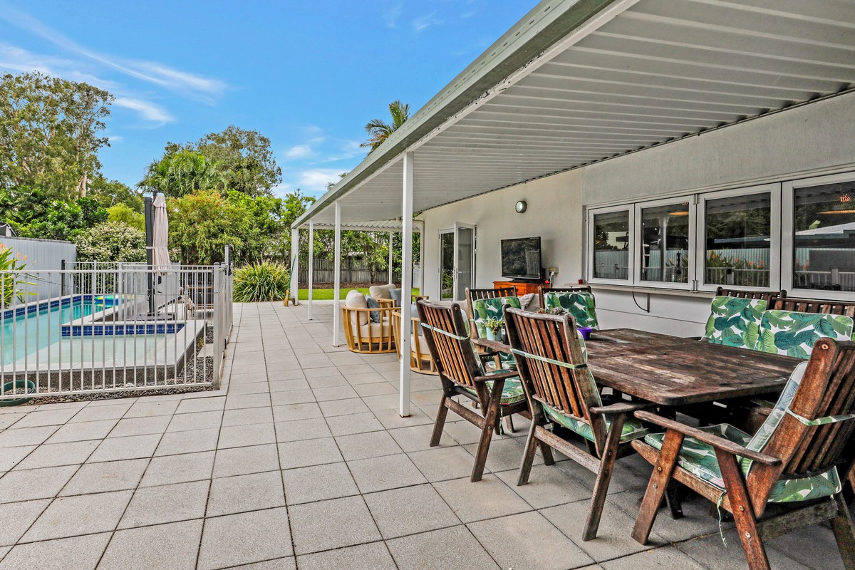 22 Eddy Street, Clifton Beach, QLD 4879