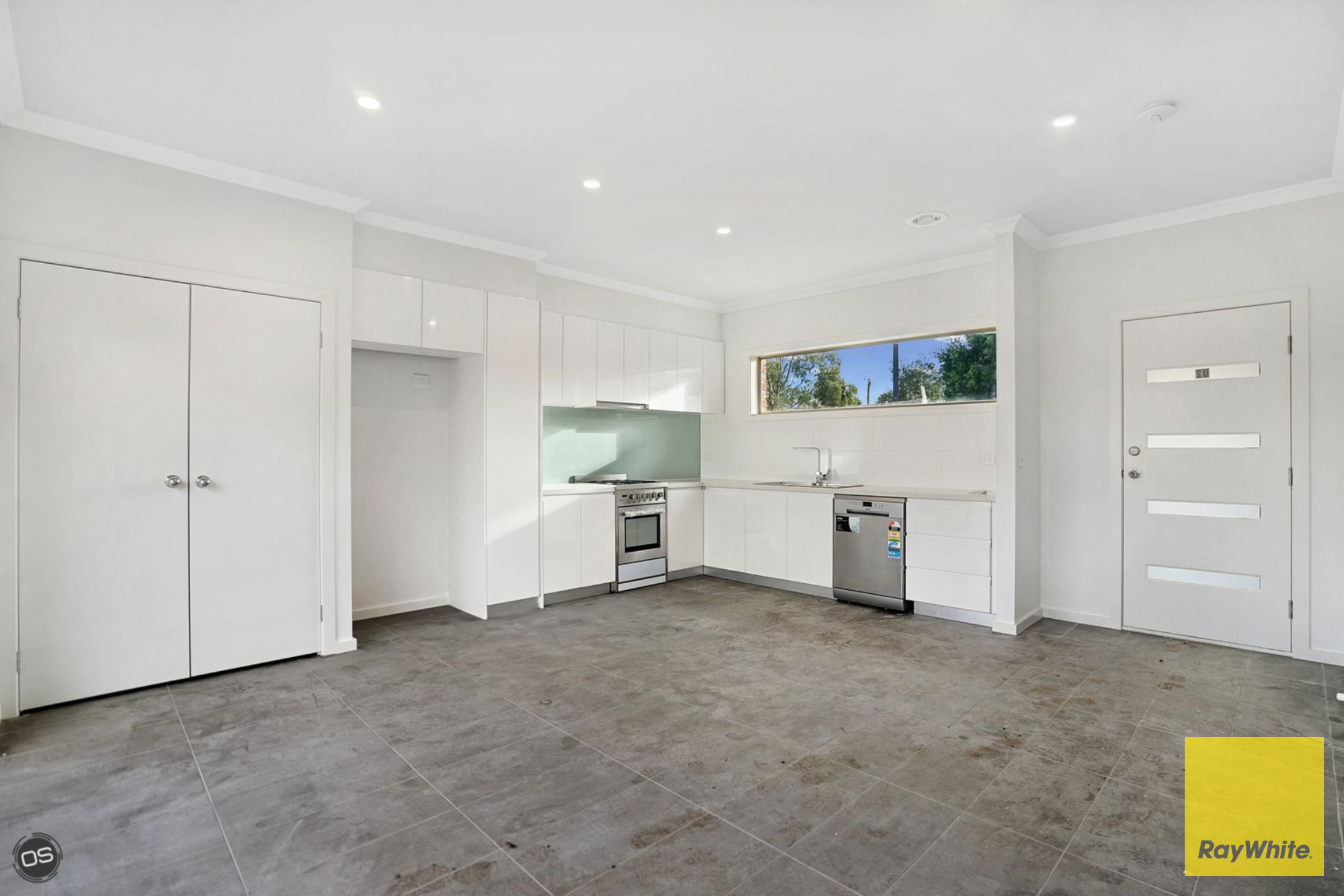 2/35 Ailsa Street — photo 3 of 8