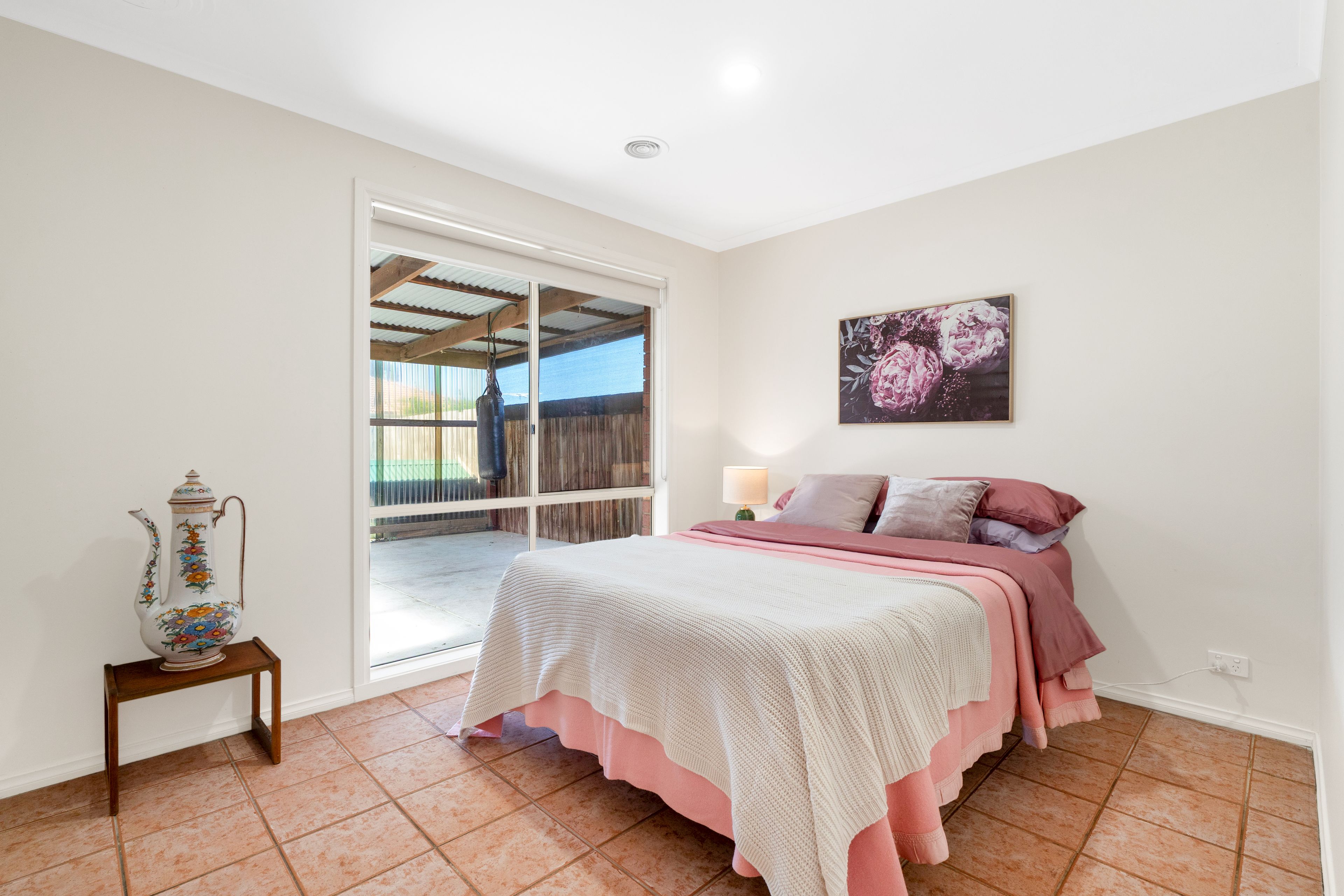 6 Jamieson Close — photo 6 of 12