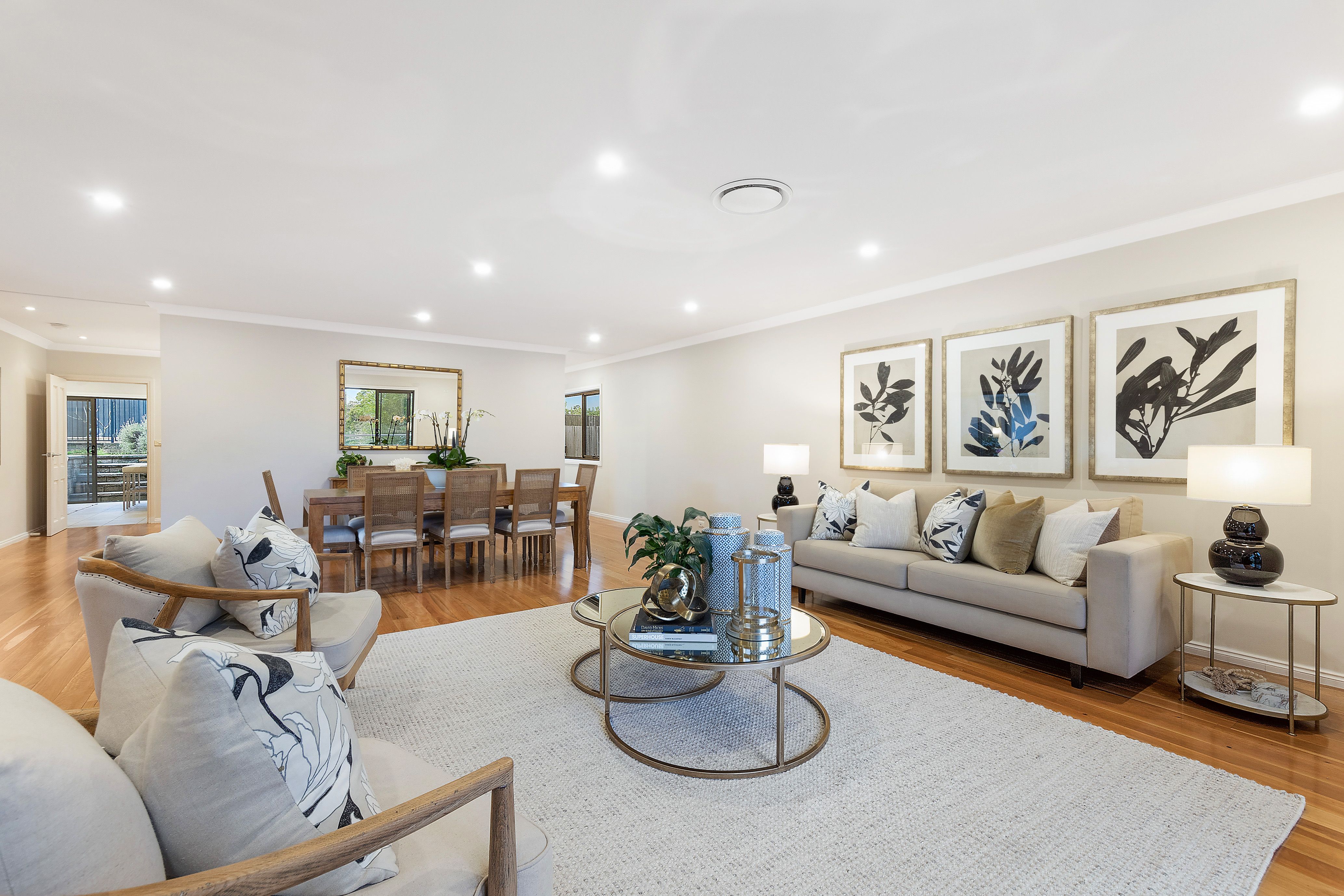16 Phillip Road, St Ives, NSW 2075