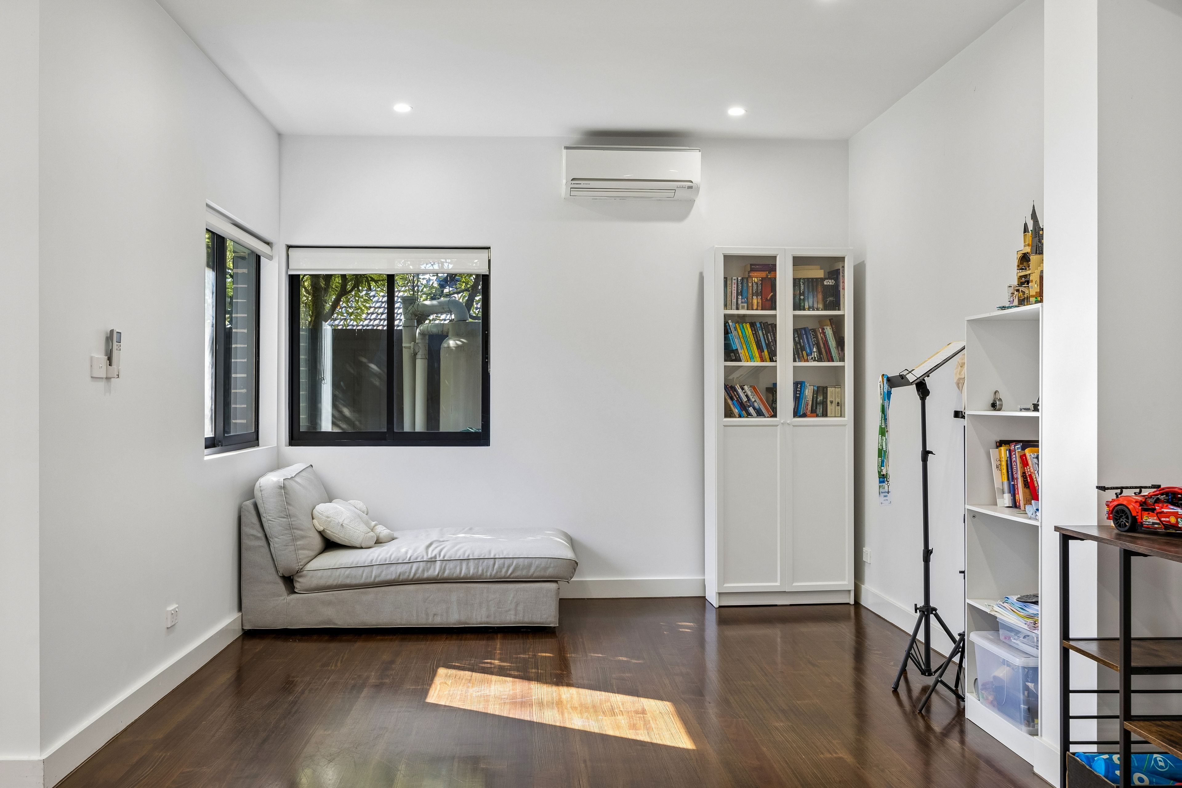 2/205 Wickham Road — photo 7 of 14