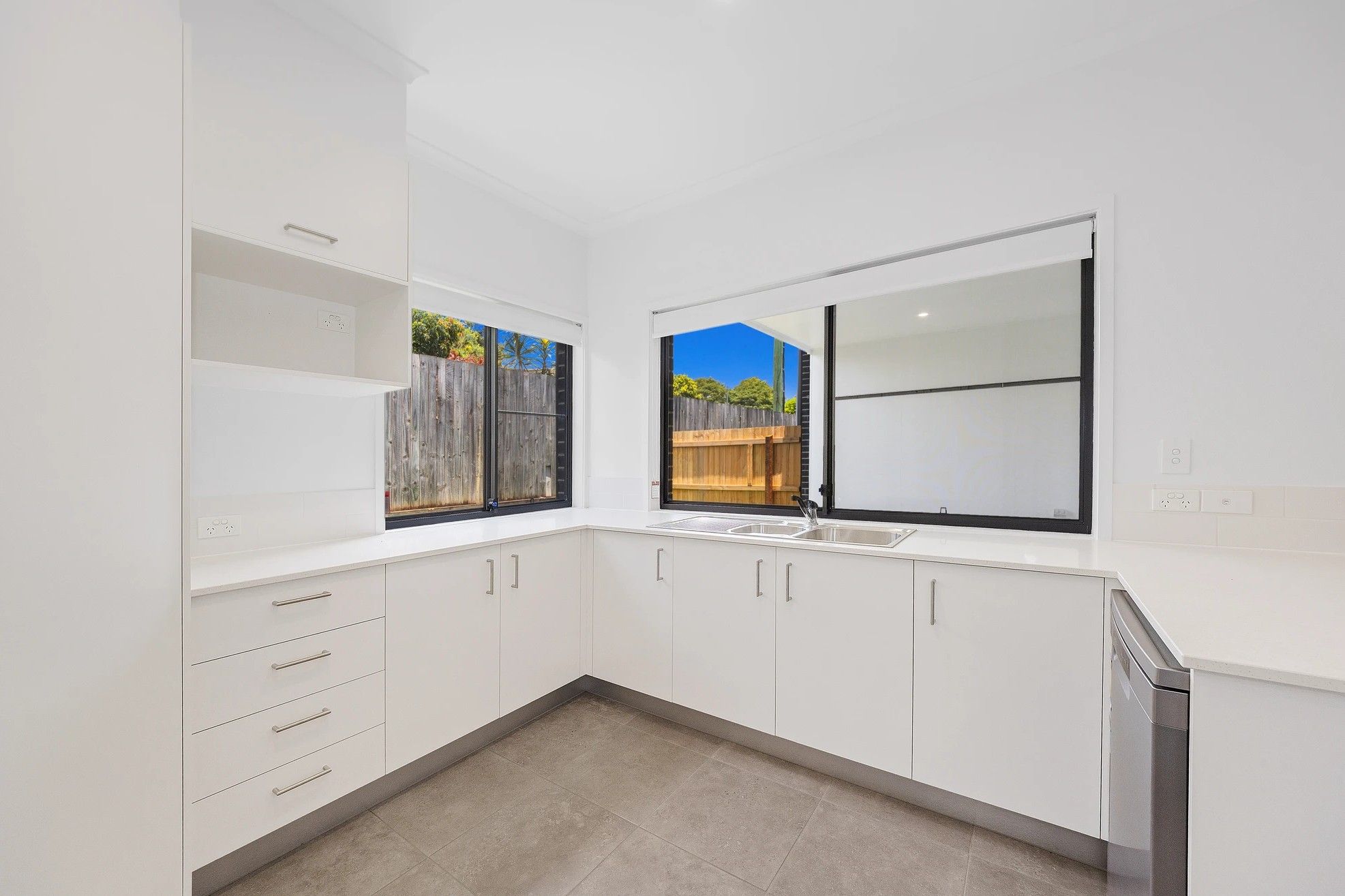 20/30 Wattlebrush Court — photo 3 of 10