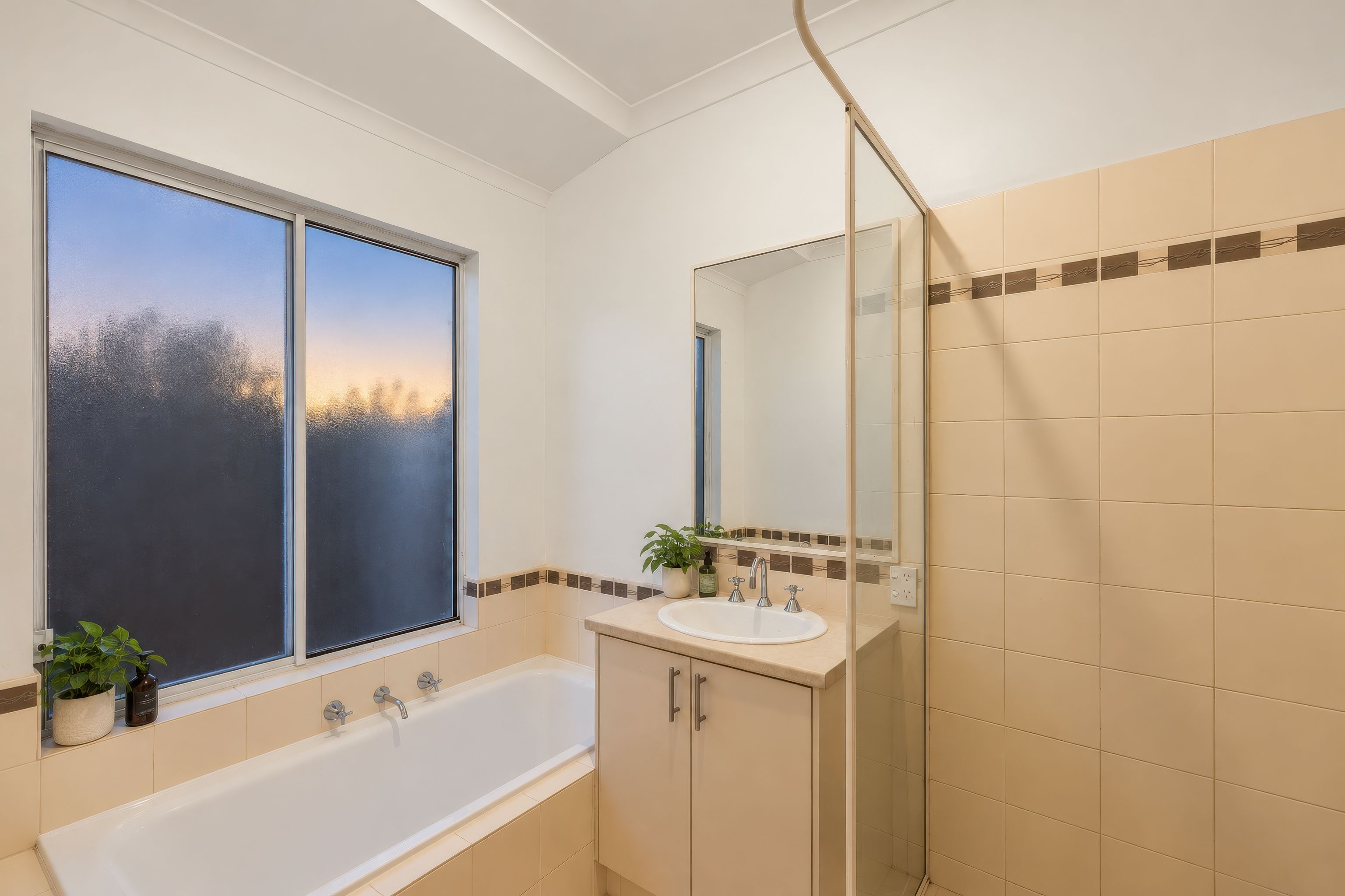 80 Markwell Avenue — photo 11 of 14