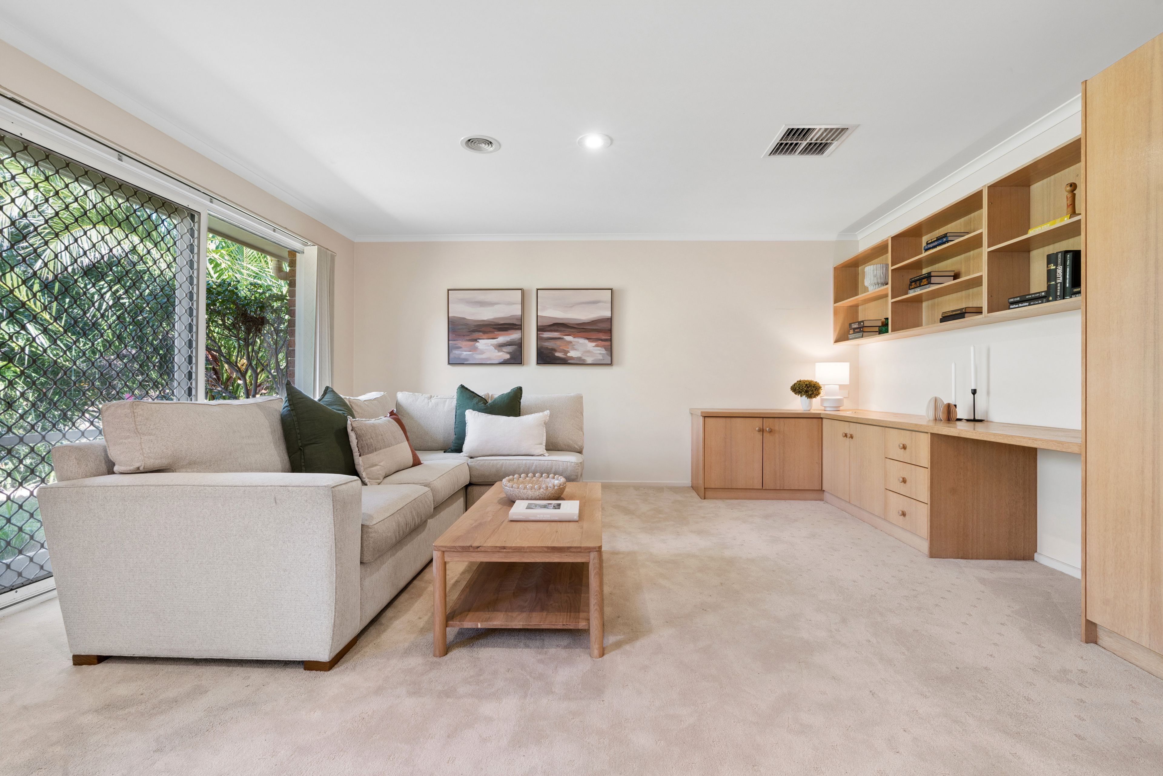 76 Lockhart Drive — photo 7 of 24